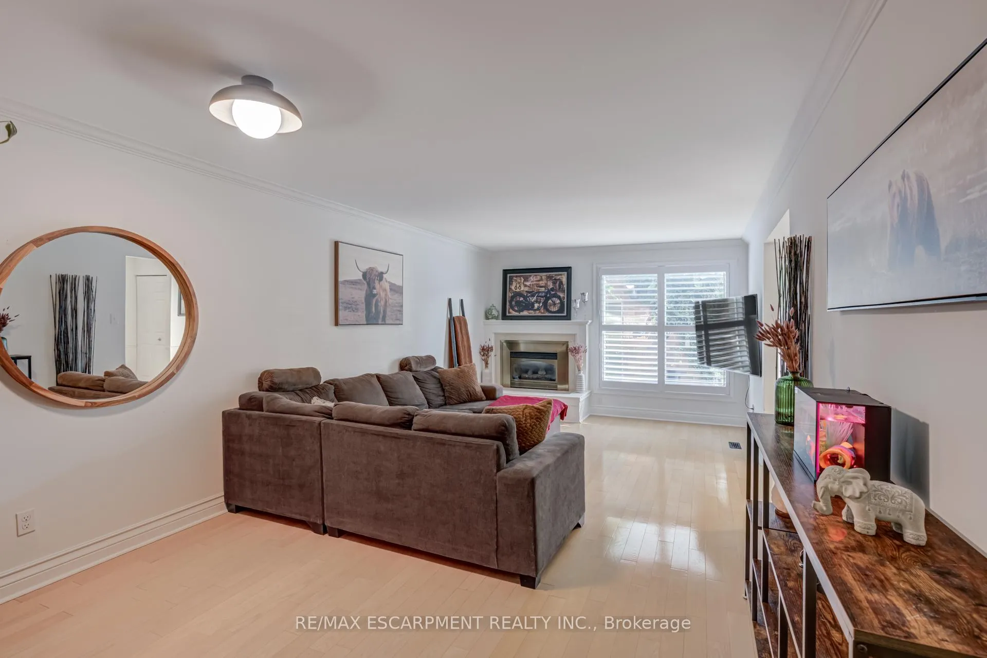 Photo 11 of Unit 5, 1560 Kerns Road, Burlington, Tyandaga — HOMEH
