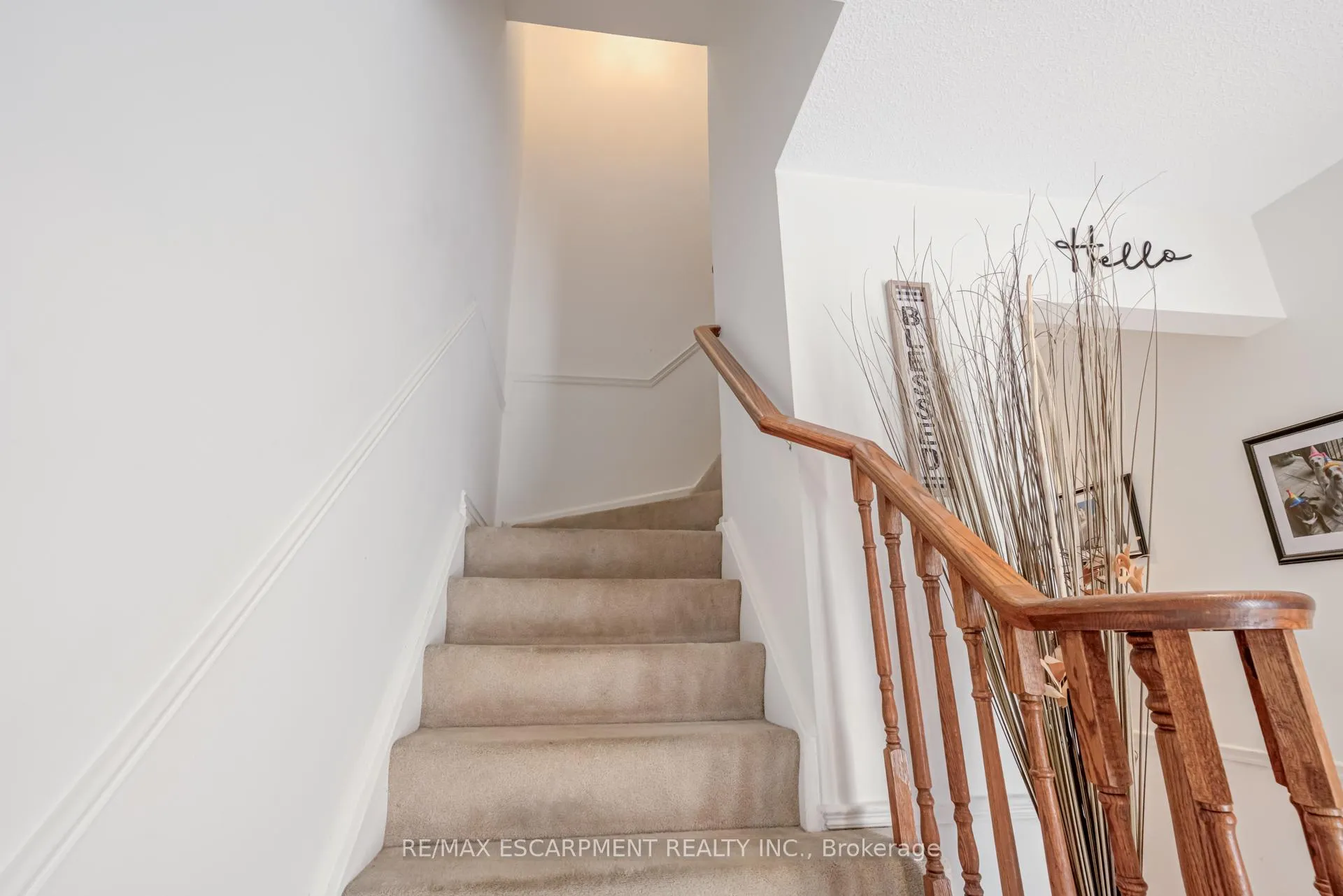 Photo 19 of Unit 5, 1560 Kerns Road, Burlington, Tyandaga — HOMEH