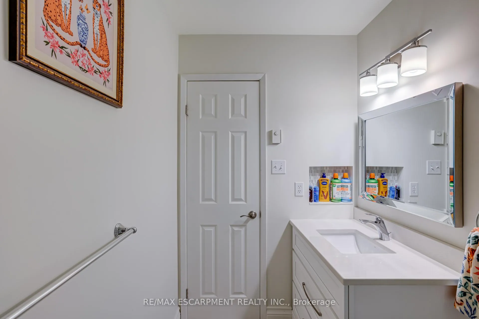 Photo 24 of Unit 5, 1560 Kerns Road, Burlington, Tyandaga — HOMEH