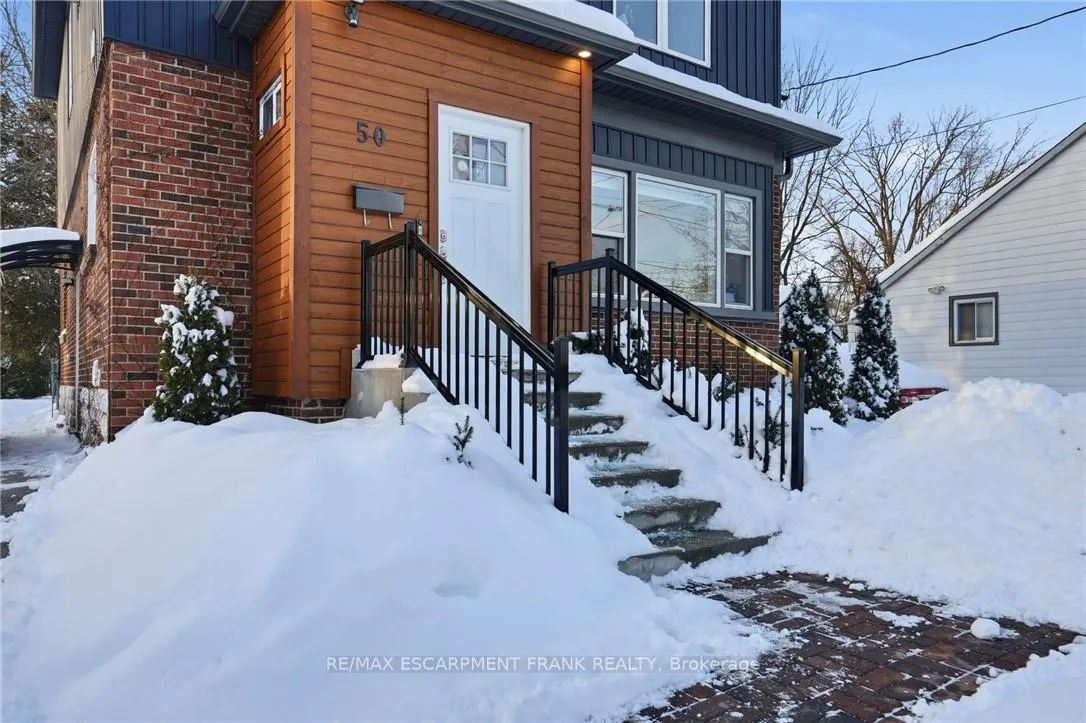 Photo 3 of 50 Broadway Avenue, Hamilton, Ainslie Wood — HOMEH
