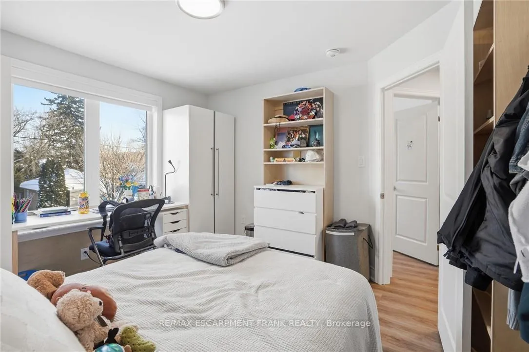 Photo 23 of 50 Broadway Avenue, Hamilton, Ainslie Wood — HOMEH