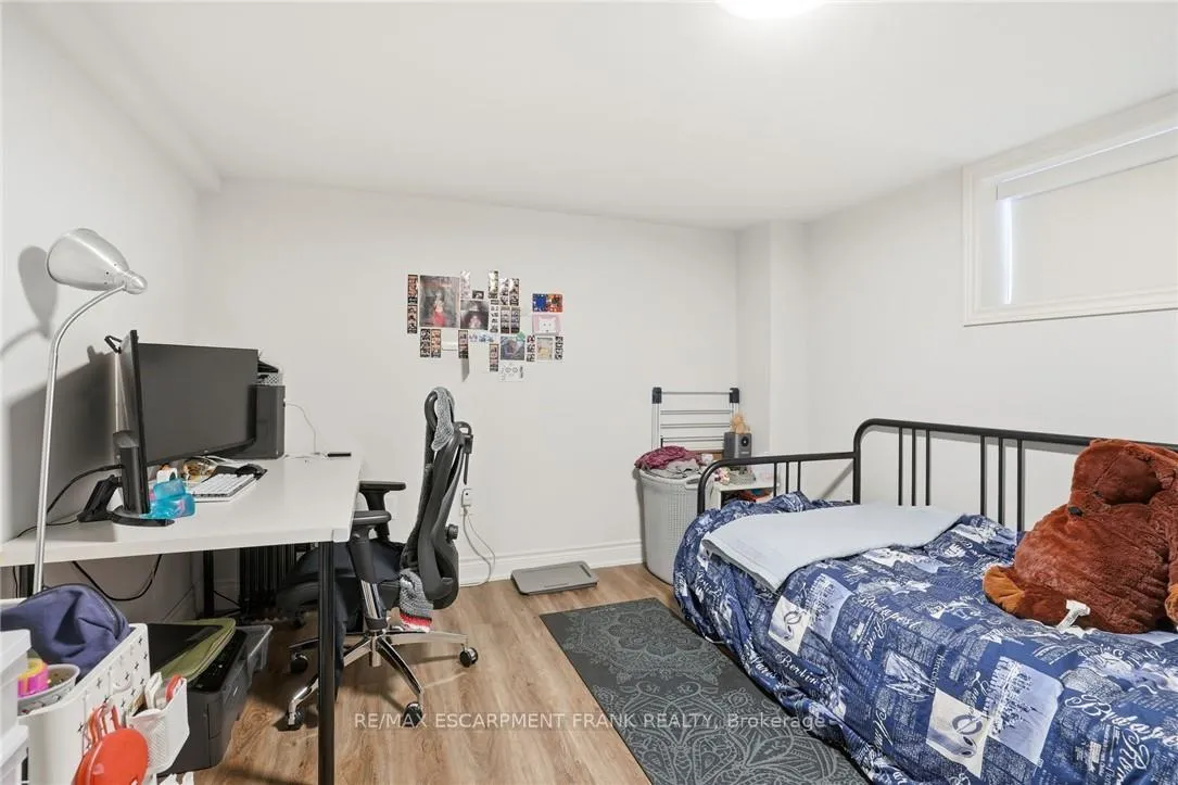 Photo 37 of 50 Broadway Avenue, Hamilton, Ainslie Wood — HOMEH