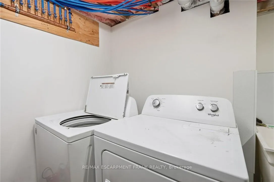Photo 41 of 50 Broadway Avenue, Hamilton, Ainslie Wood — HOMEH