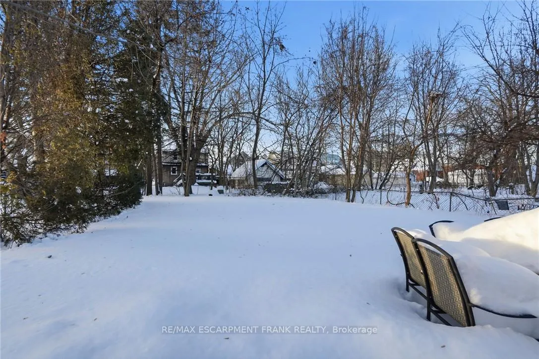 Photo 44 of 50 Broadway Avenue, Hamilton, Ainslie Wood — HOMEH