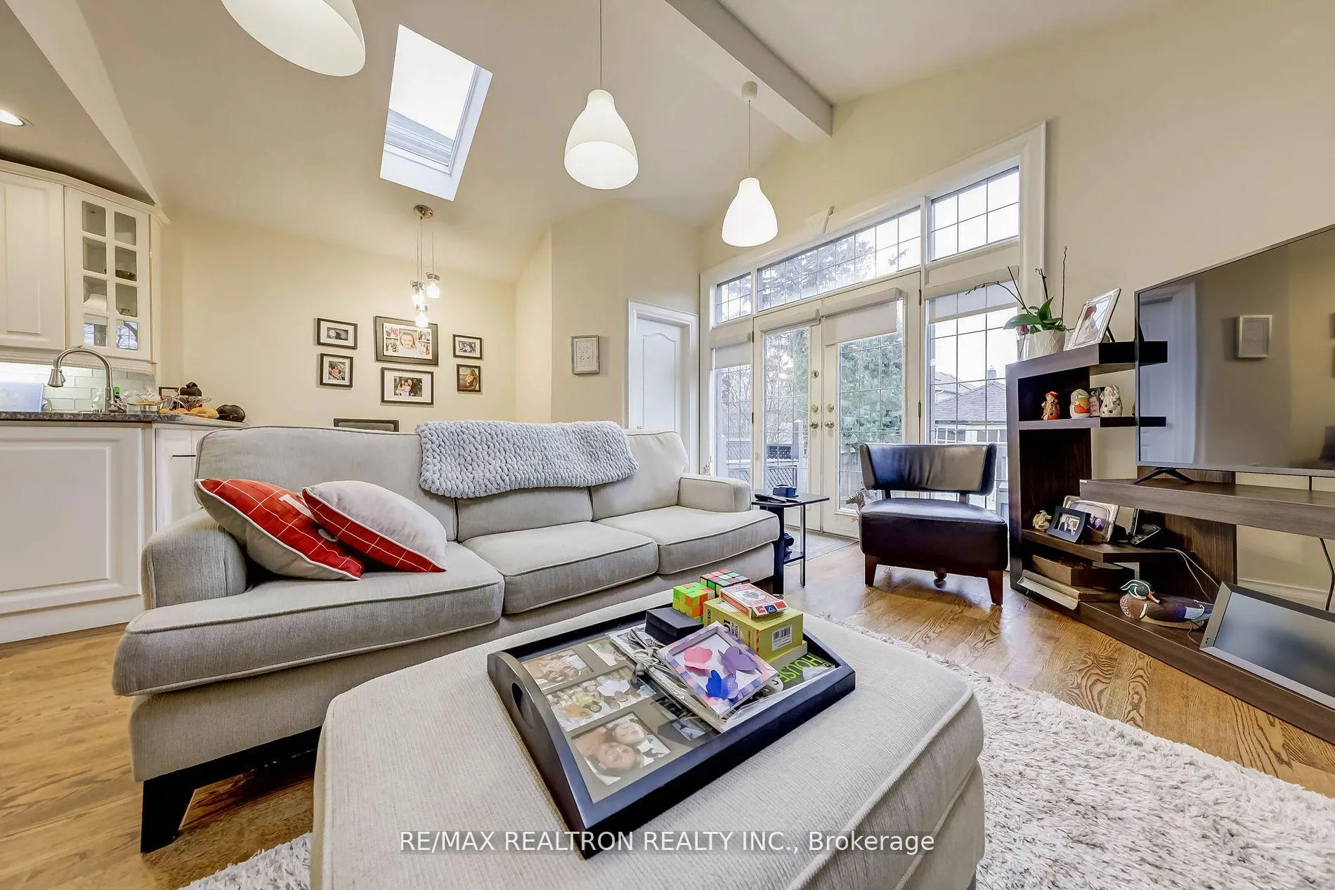 Photo 7 of 34 Haddon Street, Toronto, Lawrence Park North — HOMEH