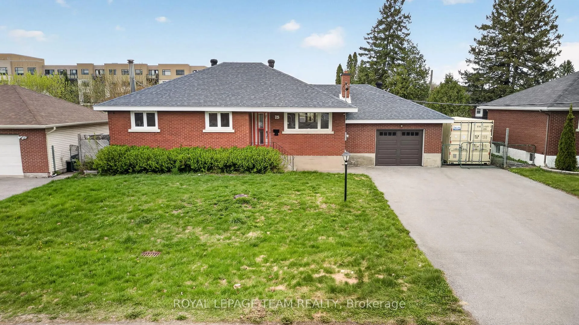 Photo 3 of 15 Donna Street, Ottawa, Meadowlands/Crestview — HOMEH