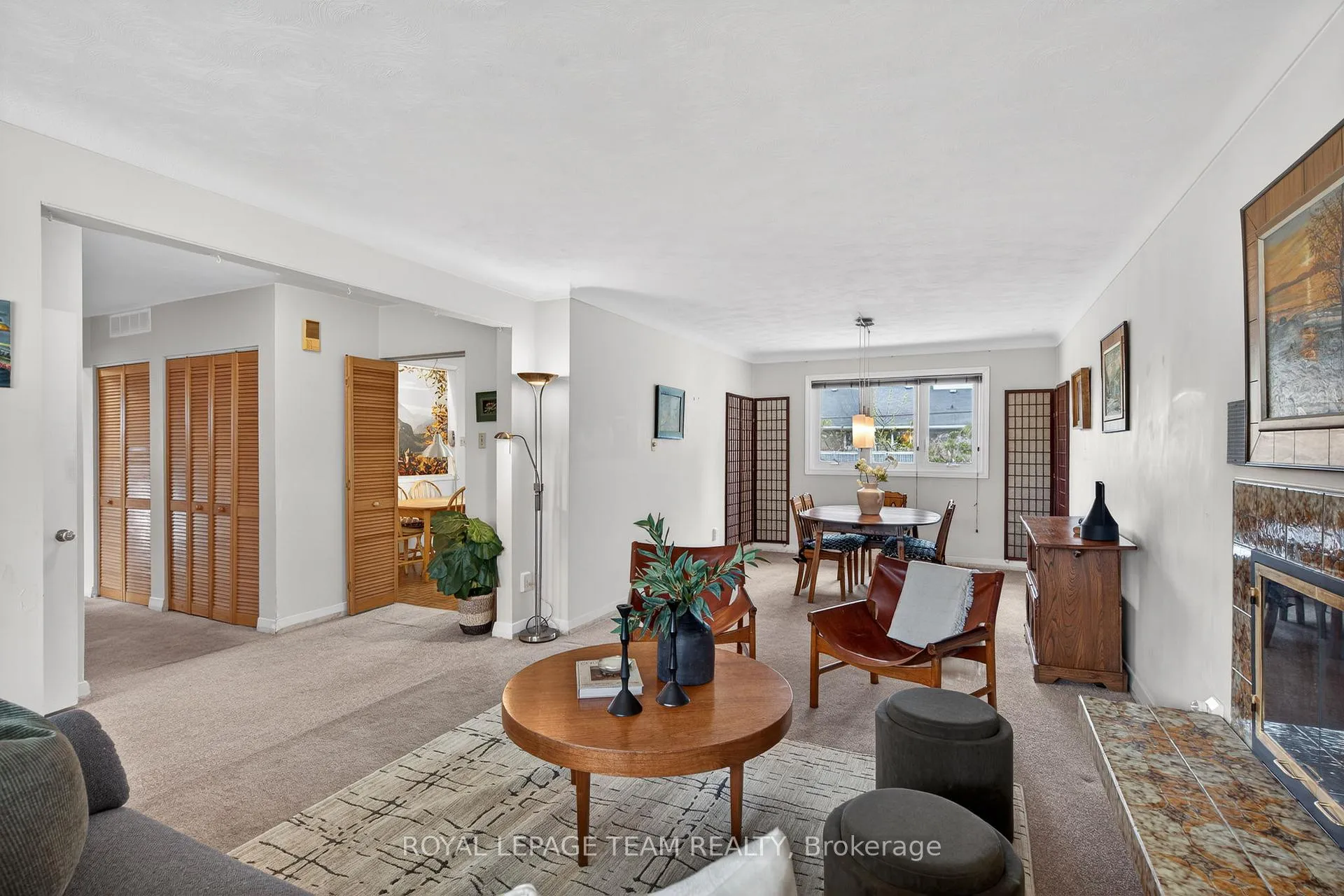 Photo 11 of 15 Donna Street, Ottawa, Meadowlands/Crestview — HOMEH