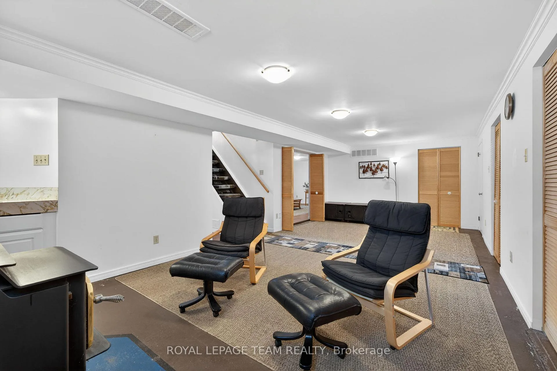Photo 30 of 15 Donna Street, Ottawa, Meadowlands/Crestview — HOMEH