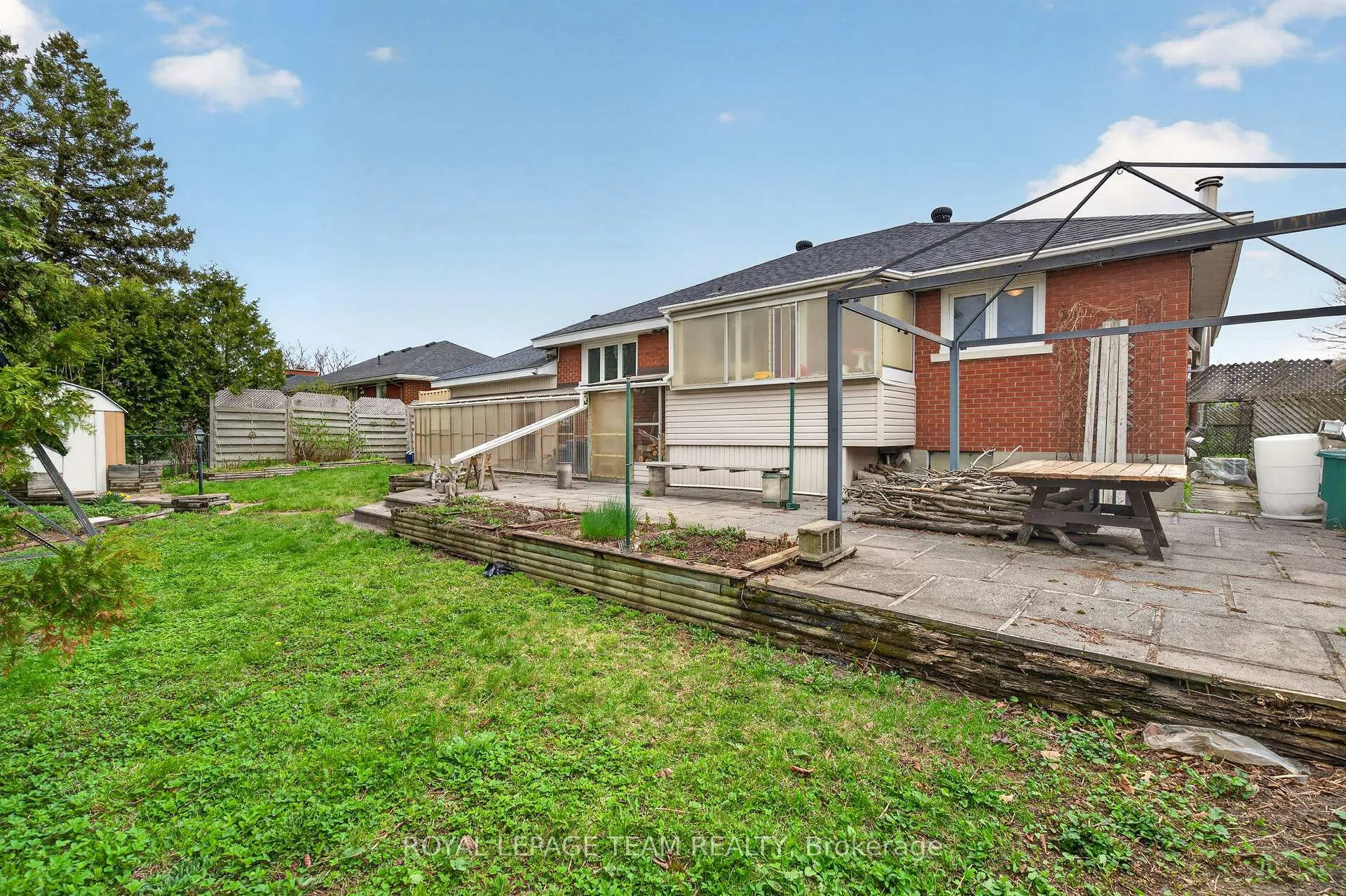 Photo 43 of 15 Donna Street, Ottawa, Meadowlands/Crestview — HOMEH