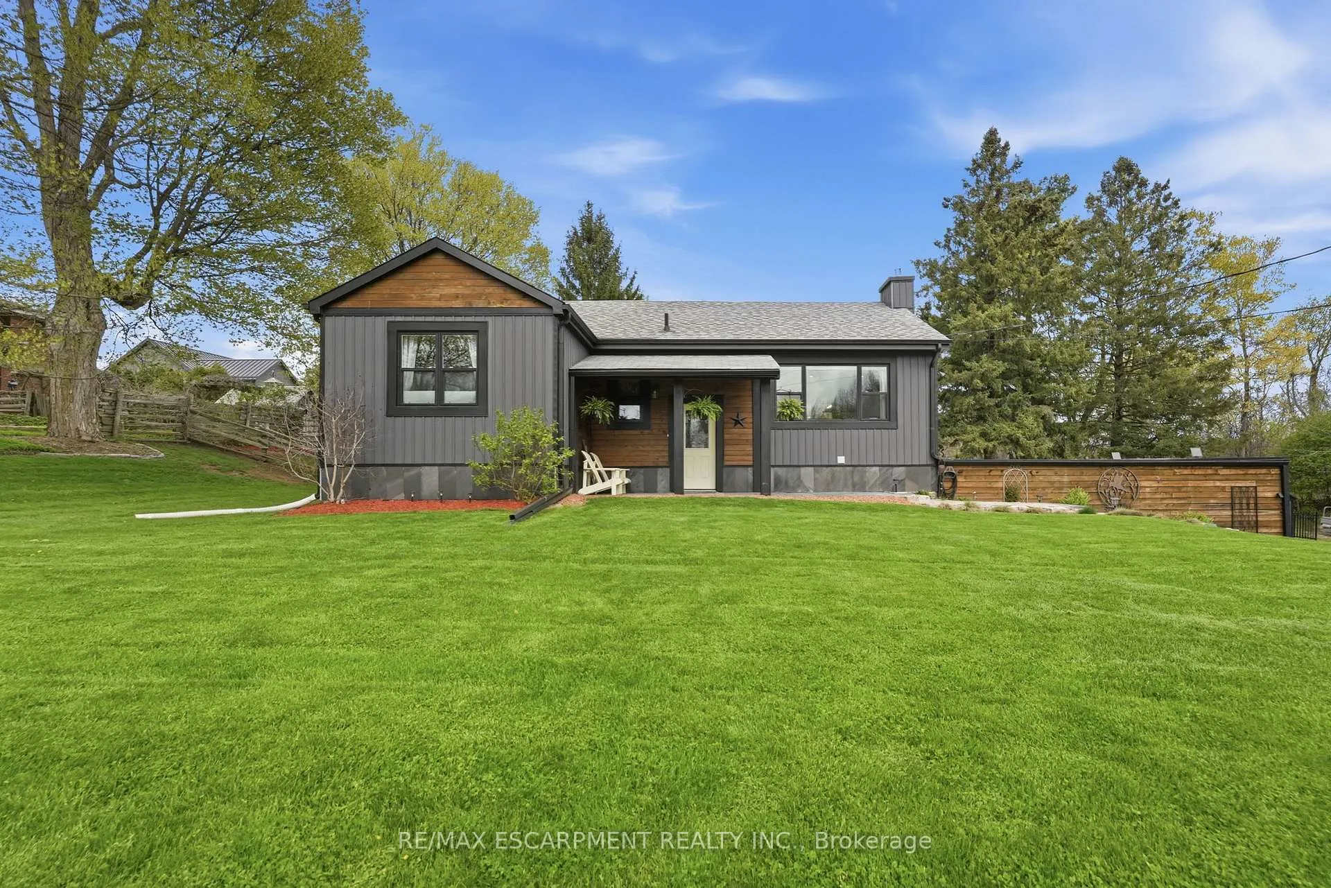 Photo 1 of 577 Harvest Road, Hamilton, Greensville — HOMEH