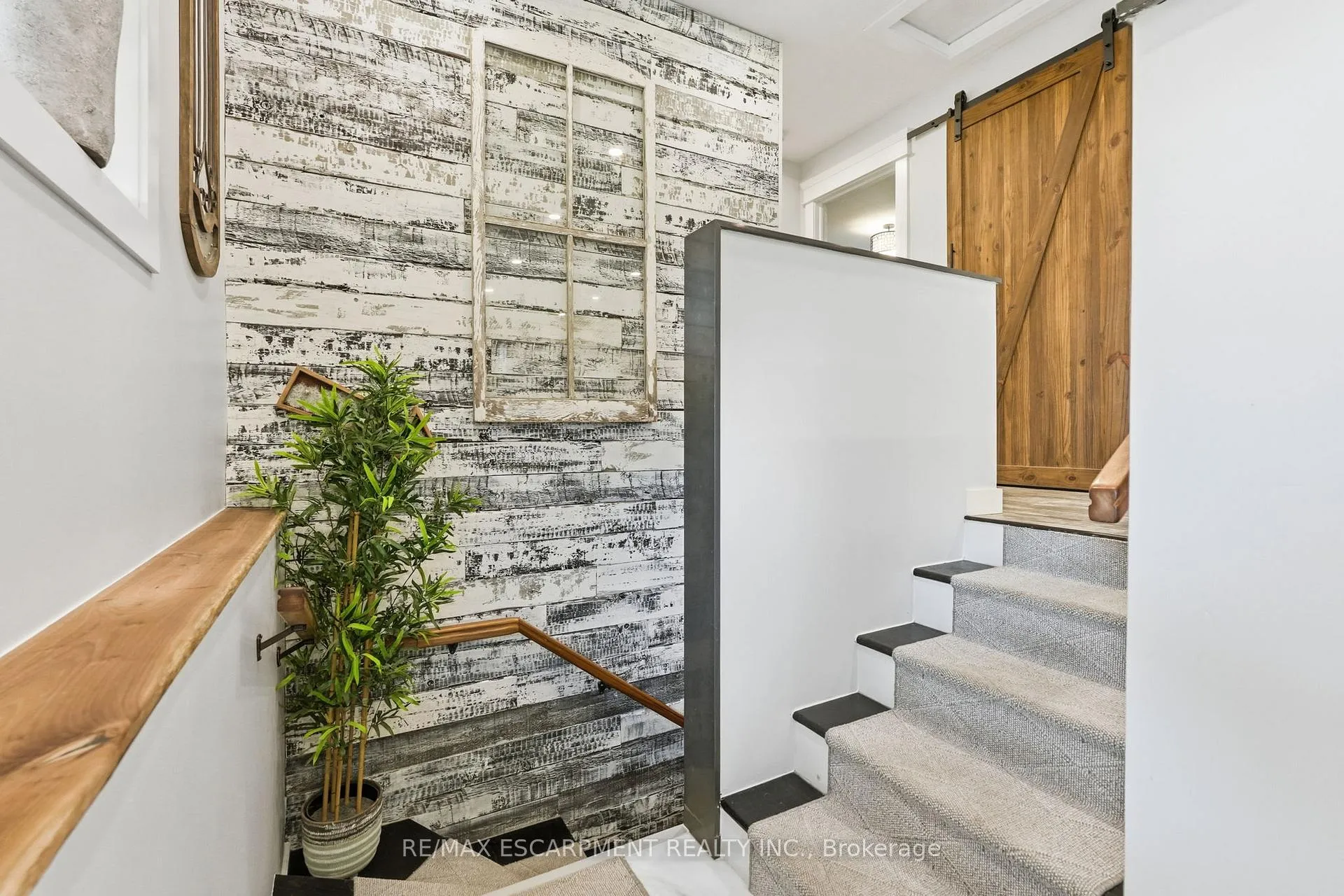 Photo 6 of 577 Harvest Road, Hamilton, Greensville — HOMEH