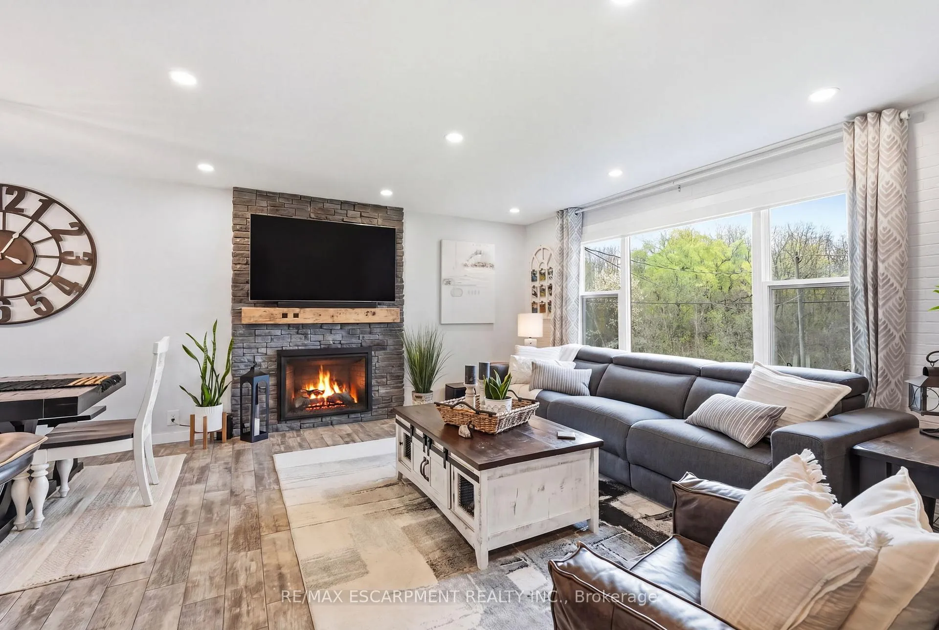 Photo 7 of 577 Harvest Road, Hamilton, Greensville — HOMEH