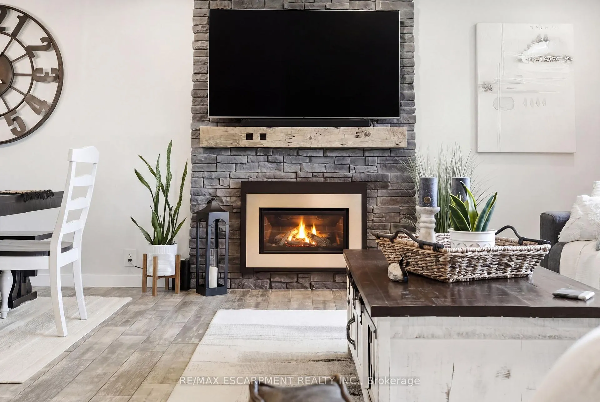 Photo 8 of 577 Harvest Road, Hamilton, Greensville — HOMEH
