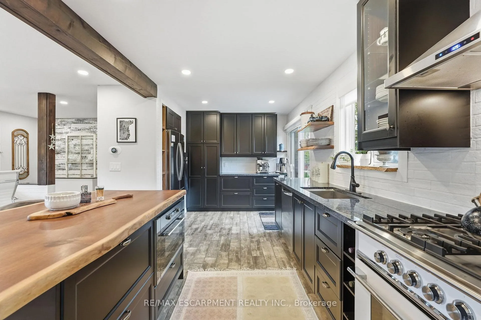 Photo 13 of 577 Harvest Road, Hamilton, Greensville — HOMEH