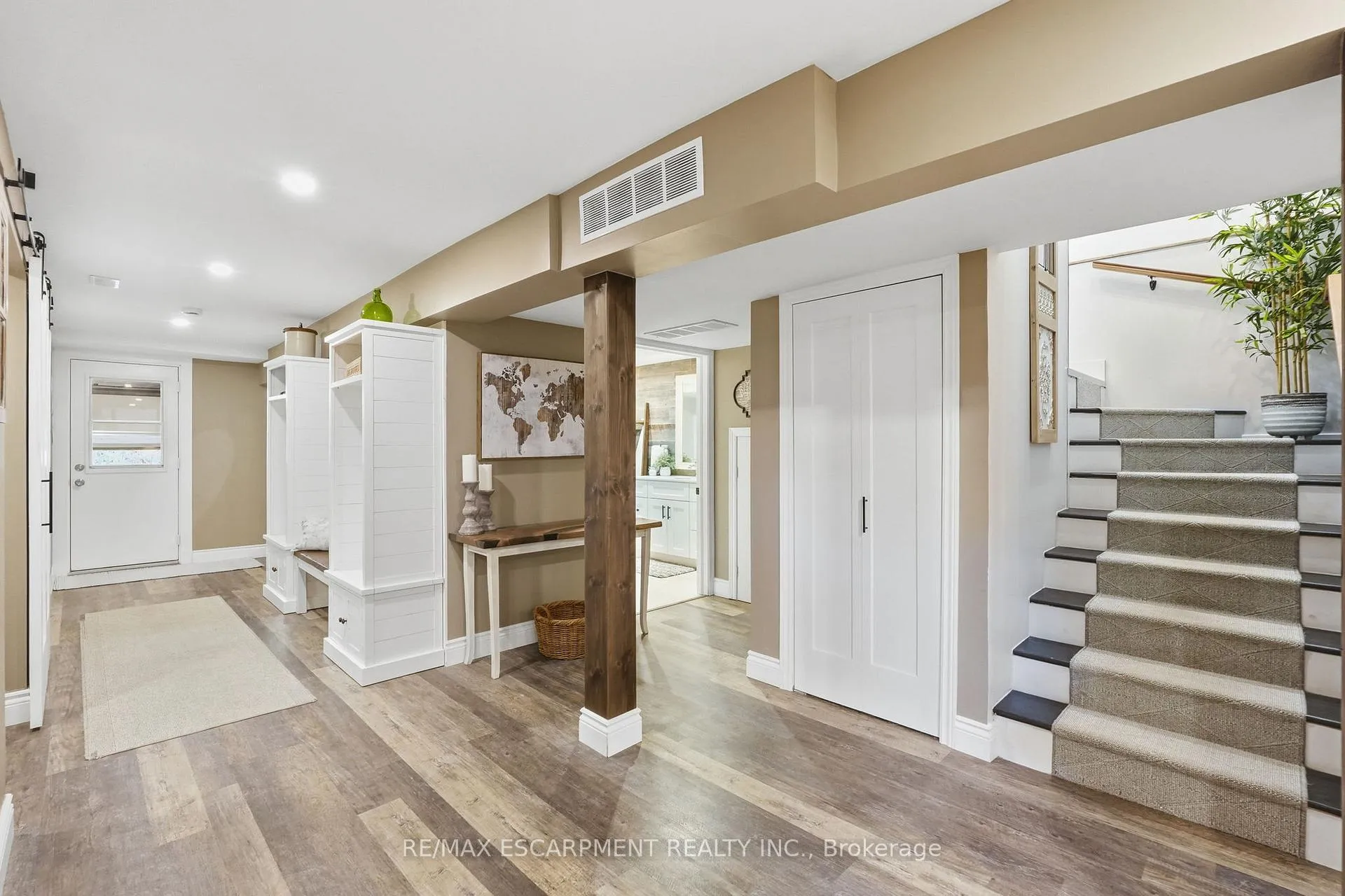 Photo 25 of 577 Harvest Road, Hamilton, Greensville — HOMEH