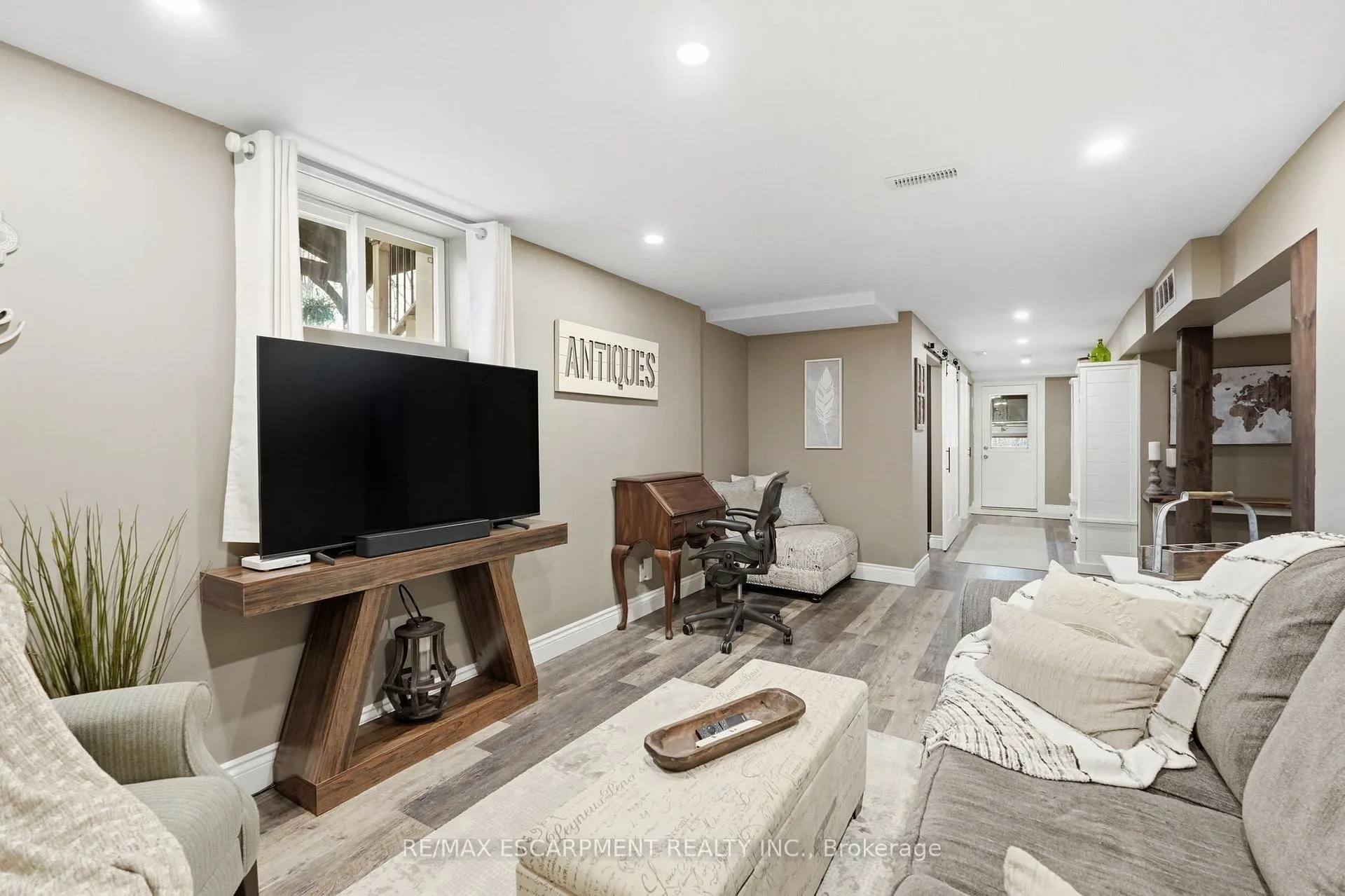 Photo 27 of 577 Harvest Road, Hamilton, Greensville — HOMEH