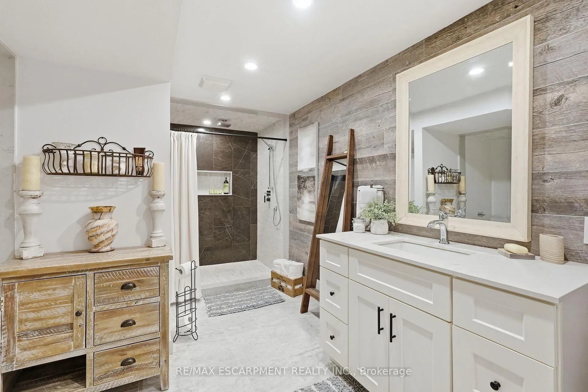 Photo 28 of 577 Harvest Road, Hamilton, Greensville — HOMEH