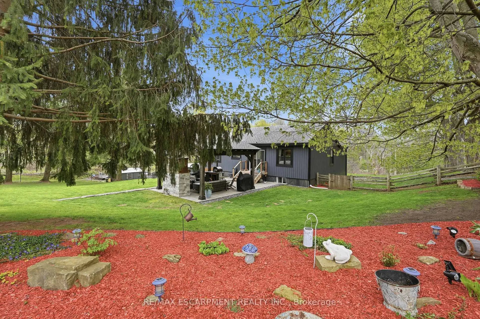 Photo 42 of 577 Harvest Road, Hamilton, Greensville — HOMEH