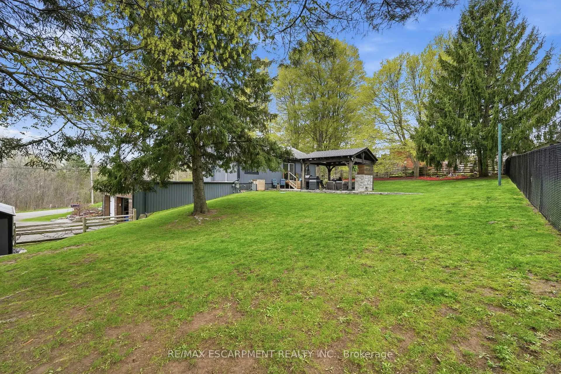 Photo 43 of 577 Harvest Road, Hamilton, Greensville — HOMEH