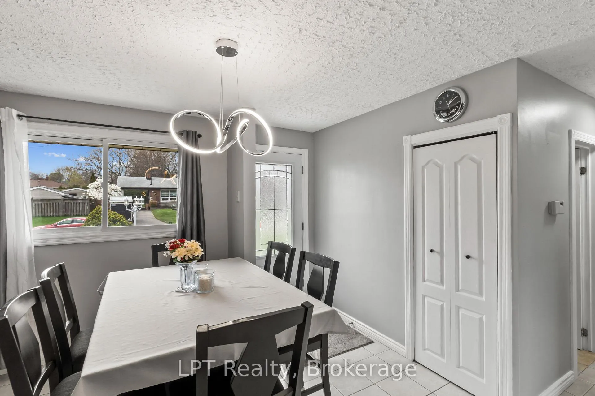 Photo 7 of 519 Rosmere Street, Oshawa, McLaughlin — HOMEH