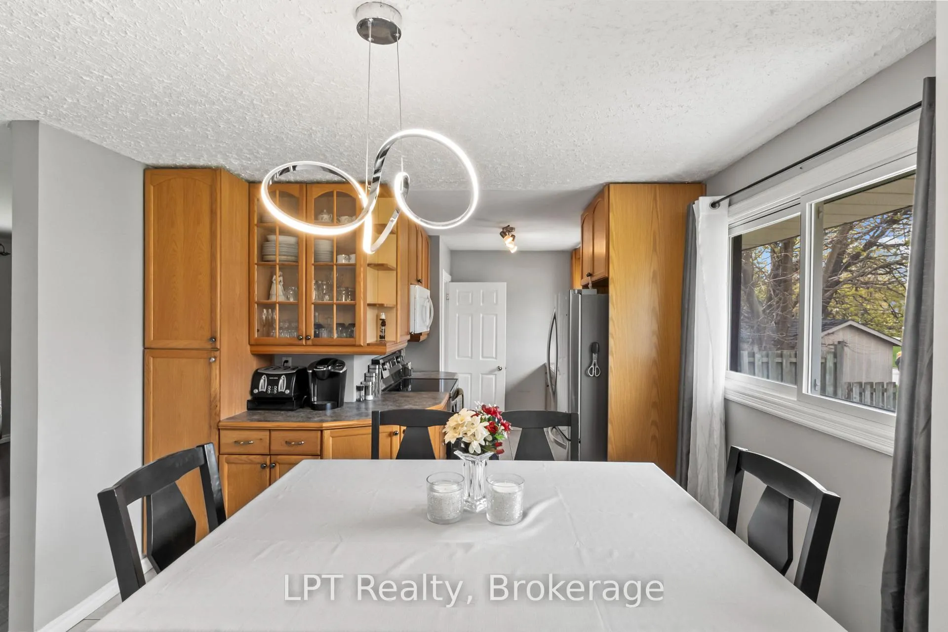 Photo 11 of 519 Rosmere Street, Oshawa, McLaughlin — HOMEH