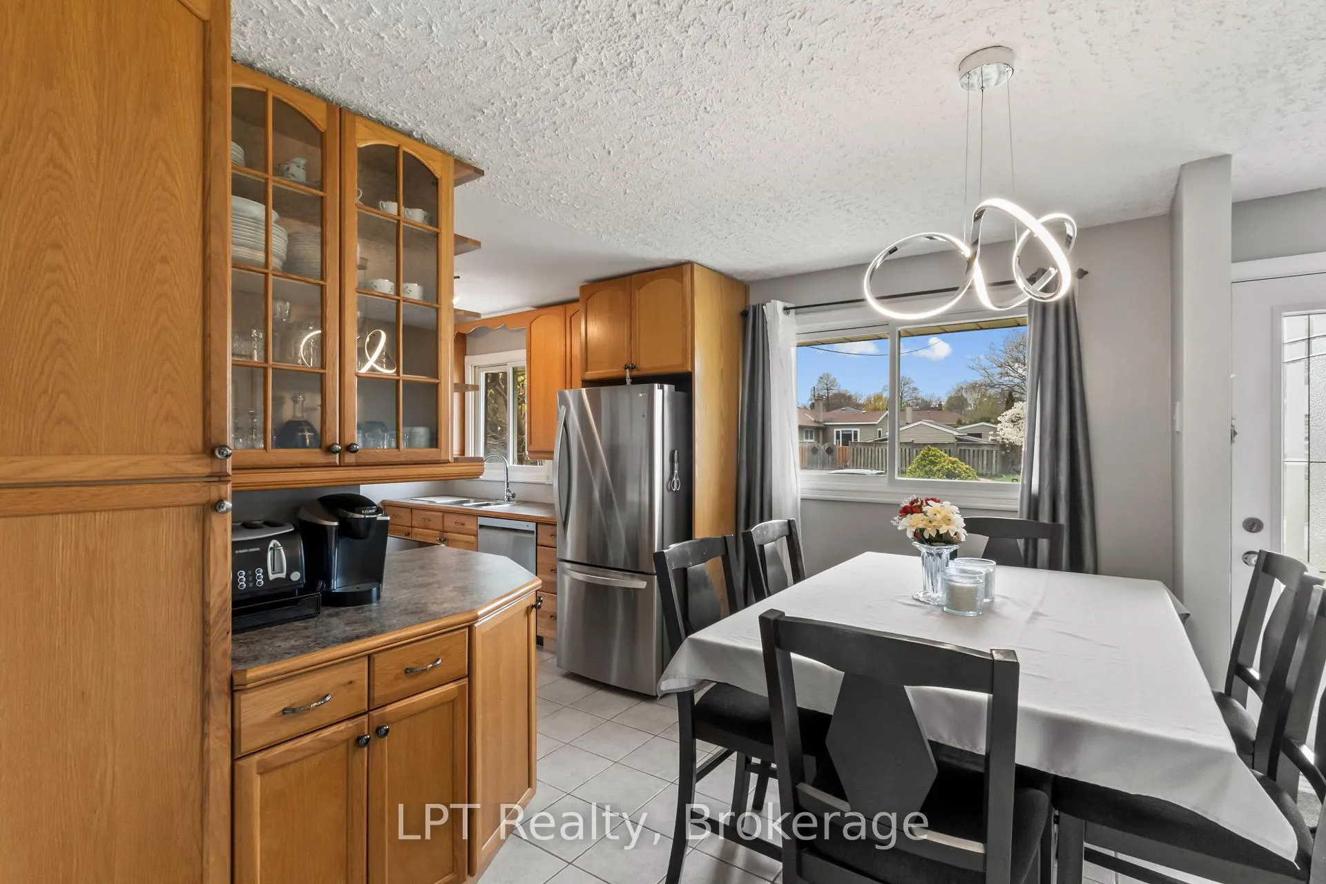 Photo 13 of 519 Rosmere Street, Oshawa, McLaughlin — HOMEH