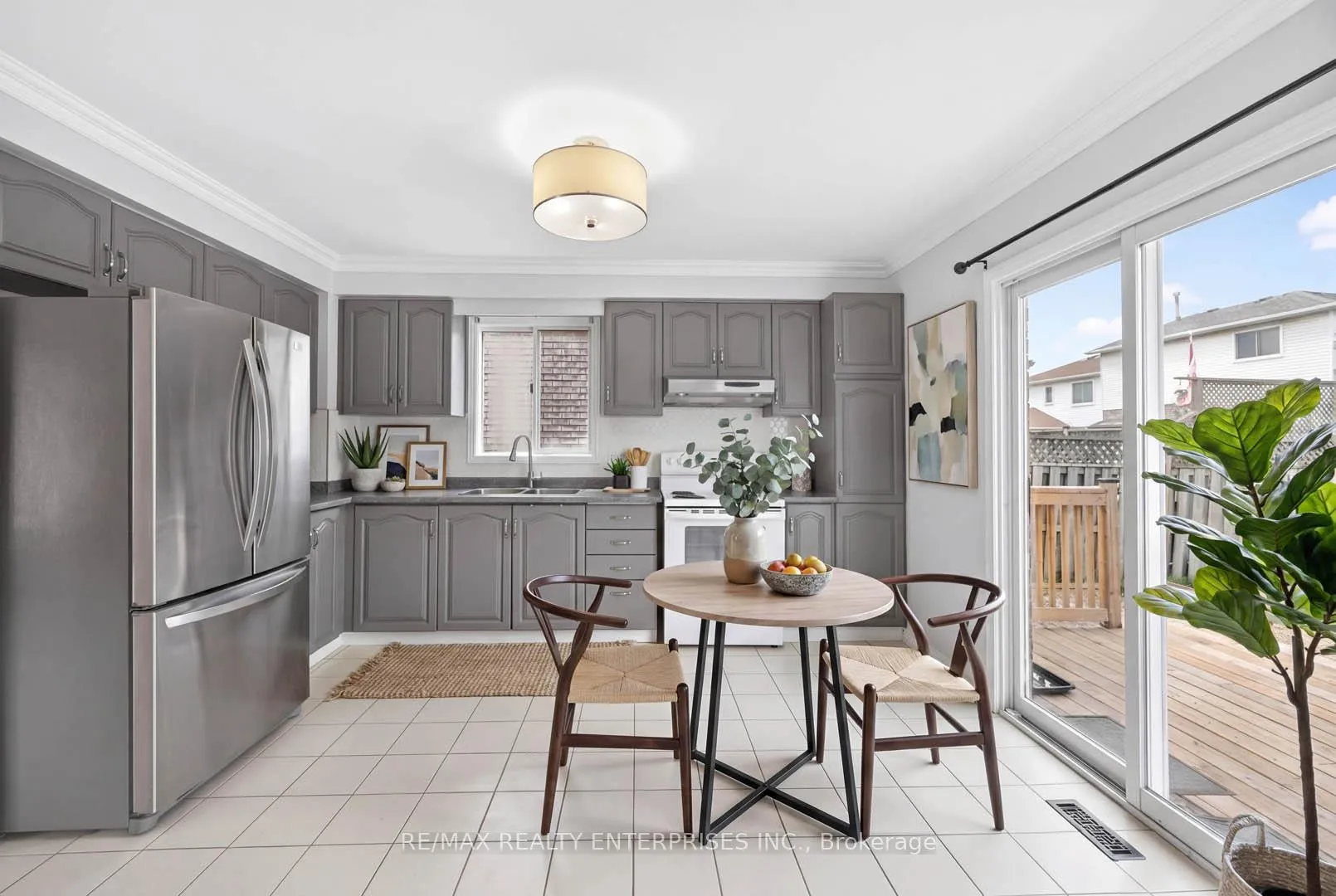 Photo 9 of 46 Robson Crescent, Hamilton, Randall — HOMEH