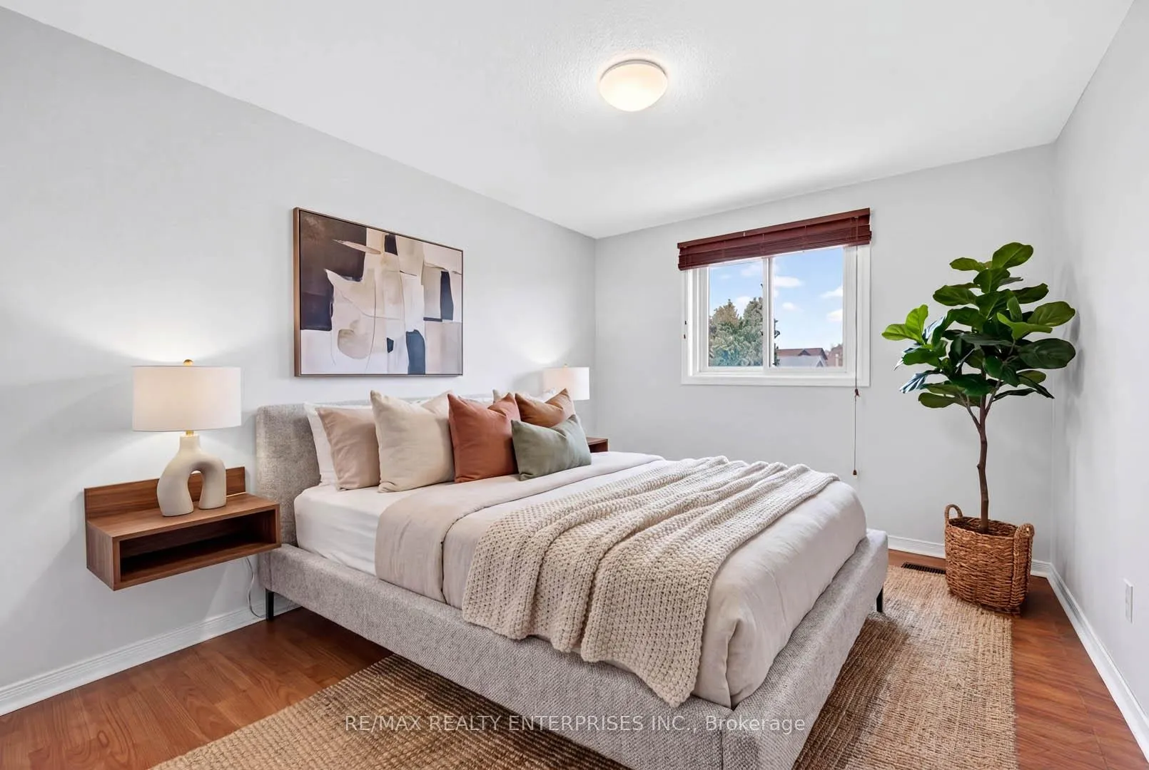 Photo 14 of 46 Robson Crescent, Hamilton, Randall — HOMEH