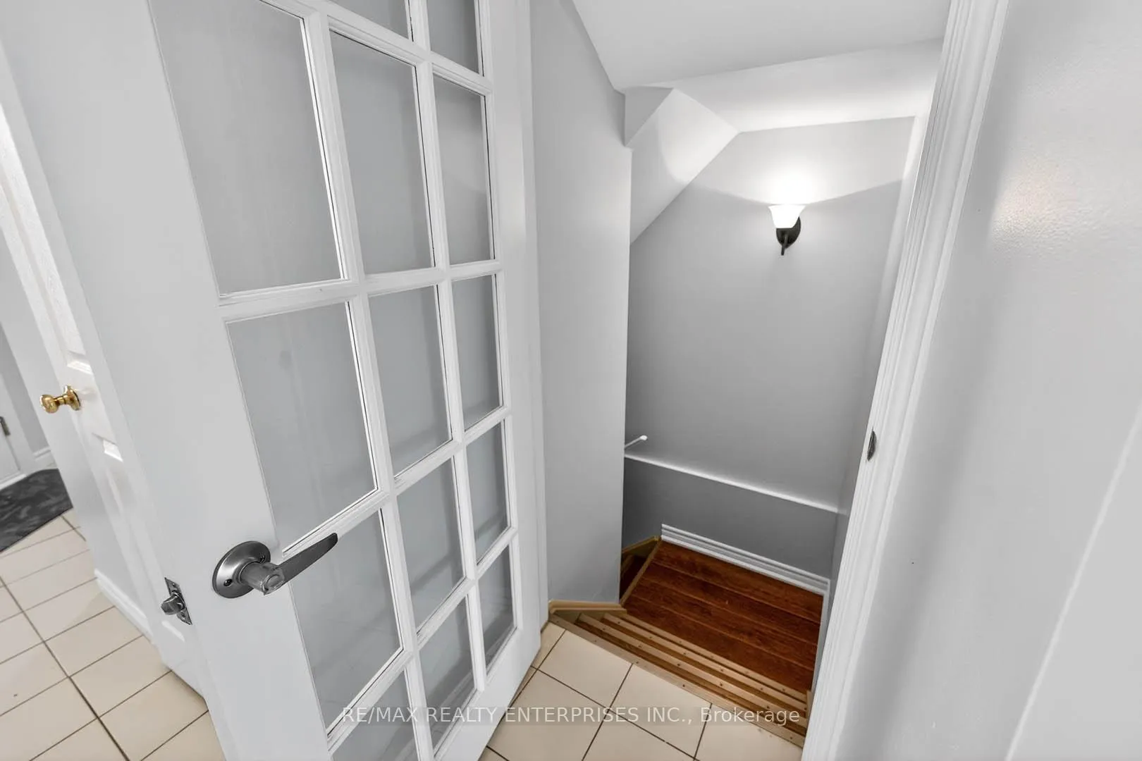 Photo 28 of 46 Robson Crescent, Hamilton, Randall — HOMEH
