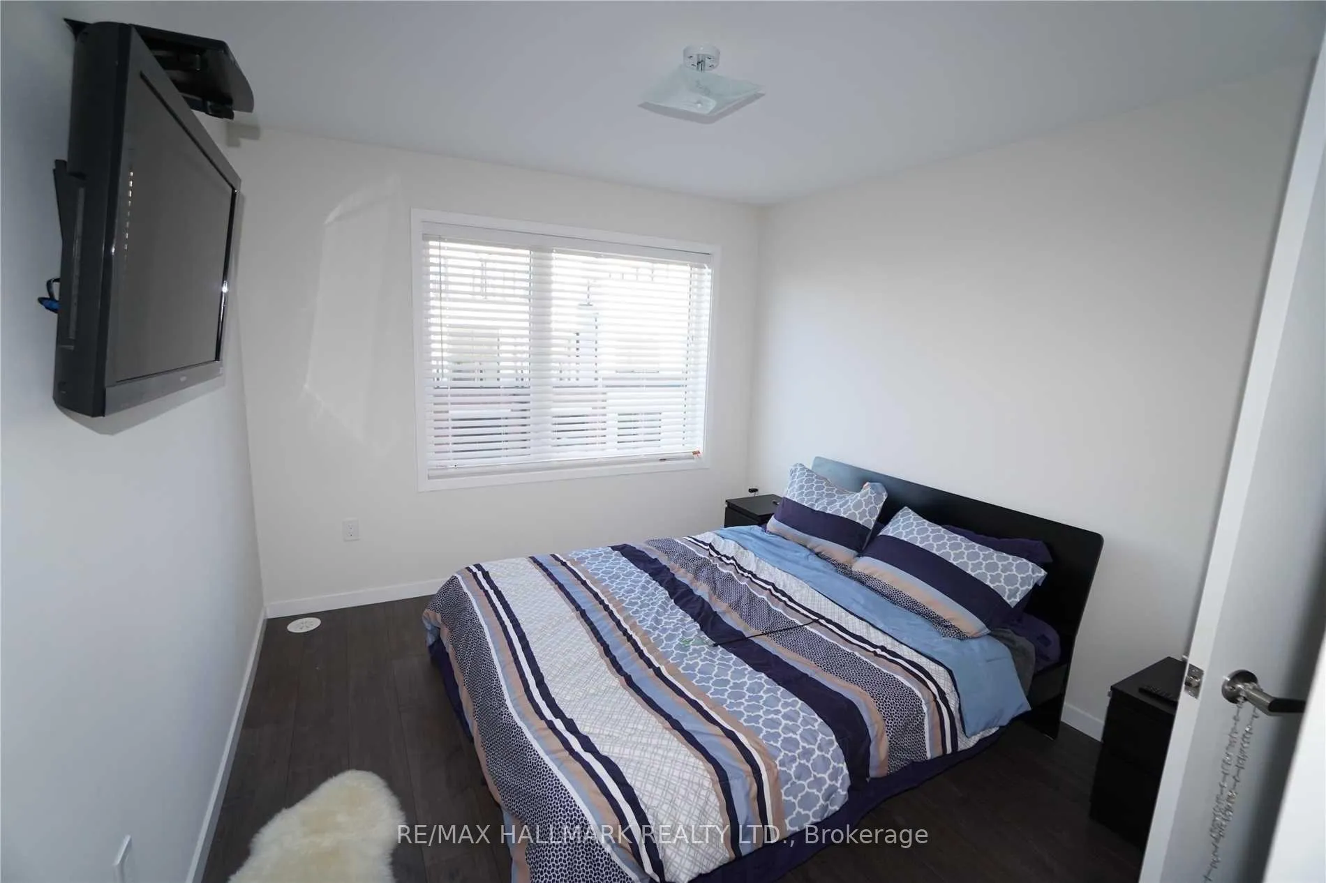 Photo 11 of Unit 78, 400 Alex Gardner Circle, Aurora, Aurora Heights — HOMEH