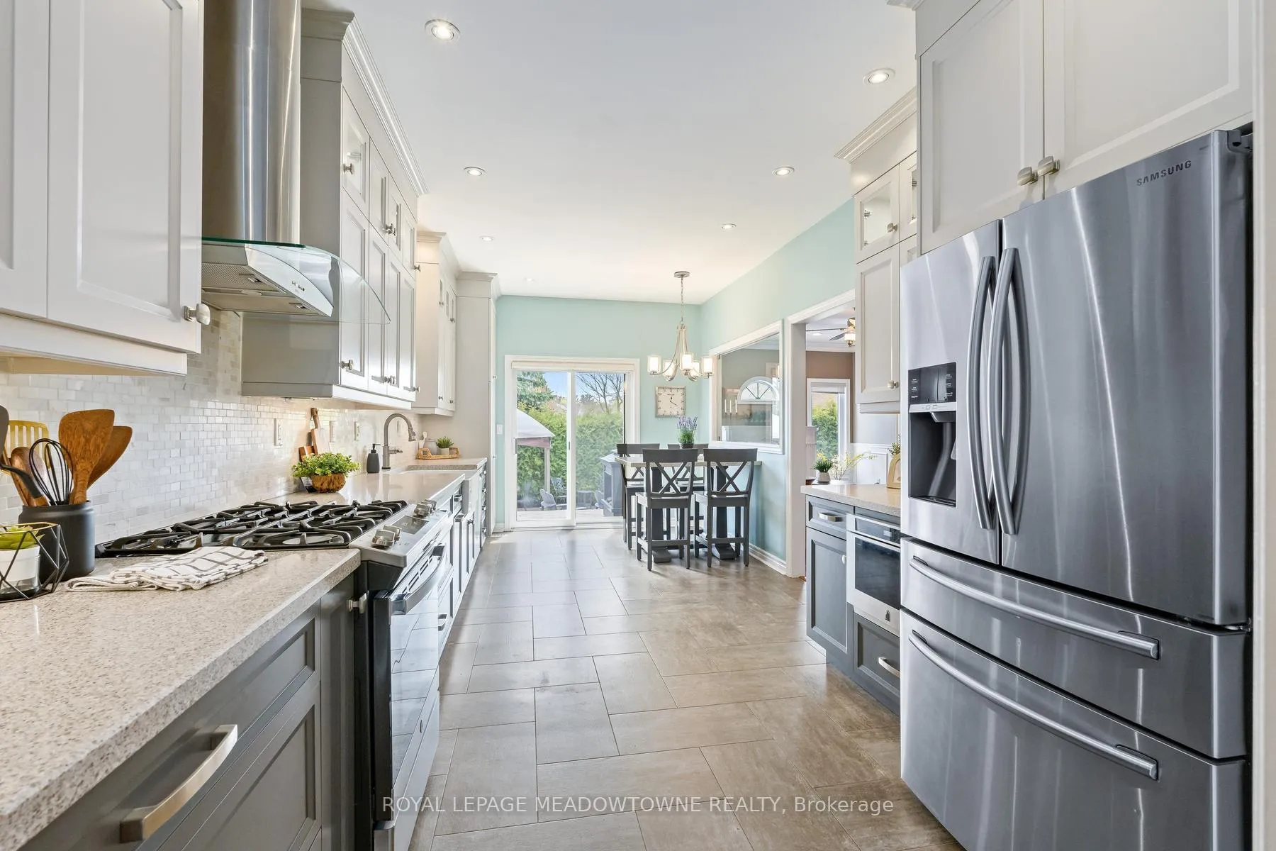 Photo 10 of 22 Berton Boulevard, Halton Hills, Georgetown — HOMEH