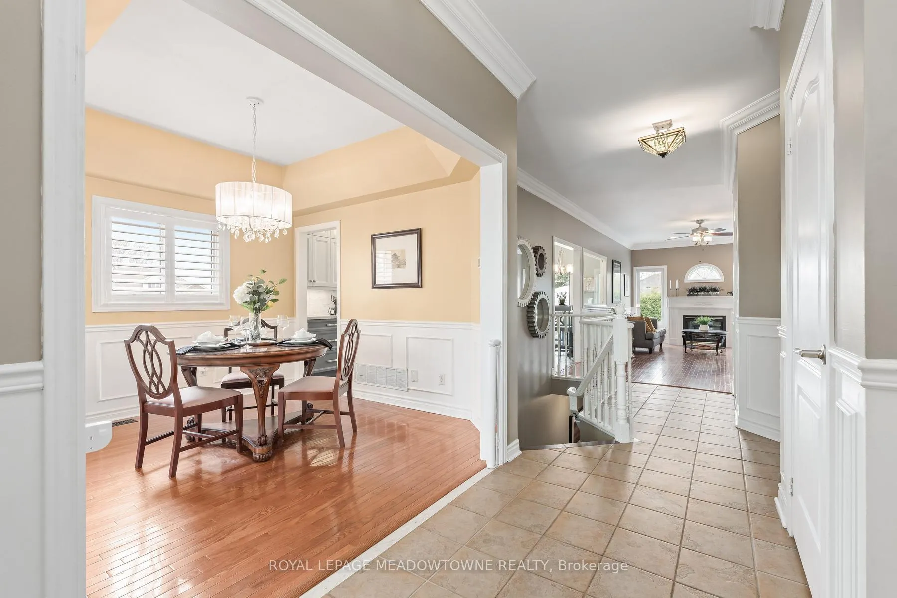 Photo 11 of 22 Berton Boulevard, Halton Hills, Georgetown — HOMEH
