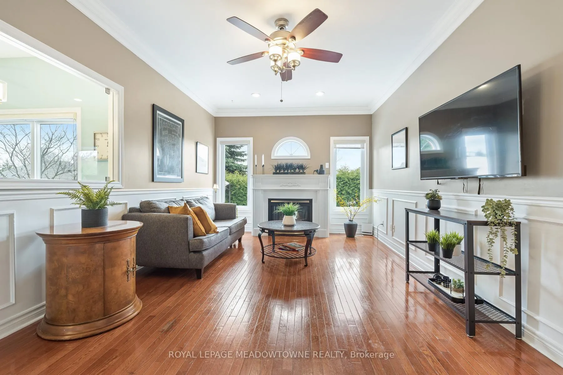 Photo 12 of 22 Berton Boulevard, Halton Hills, Georgetown — HOMEH