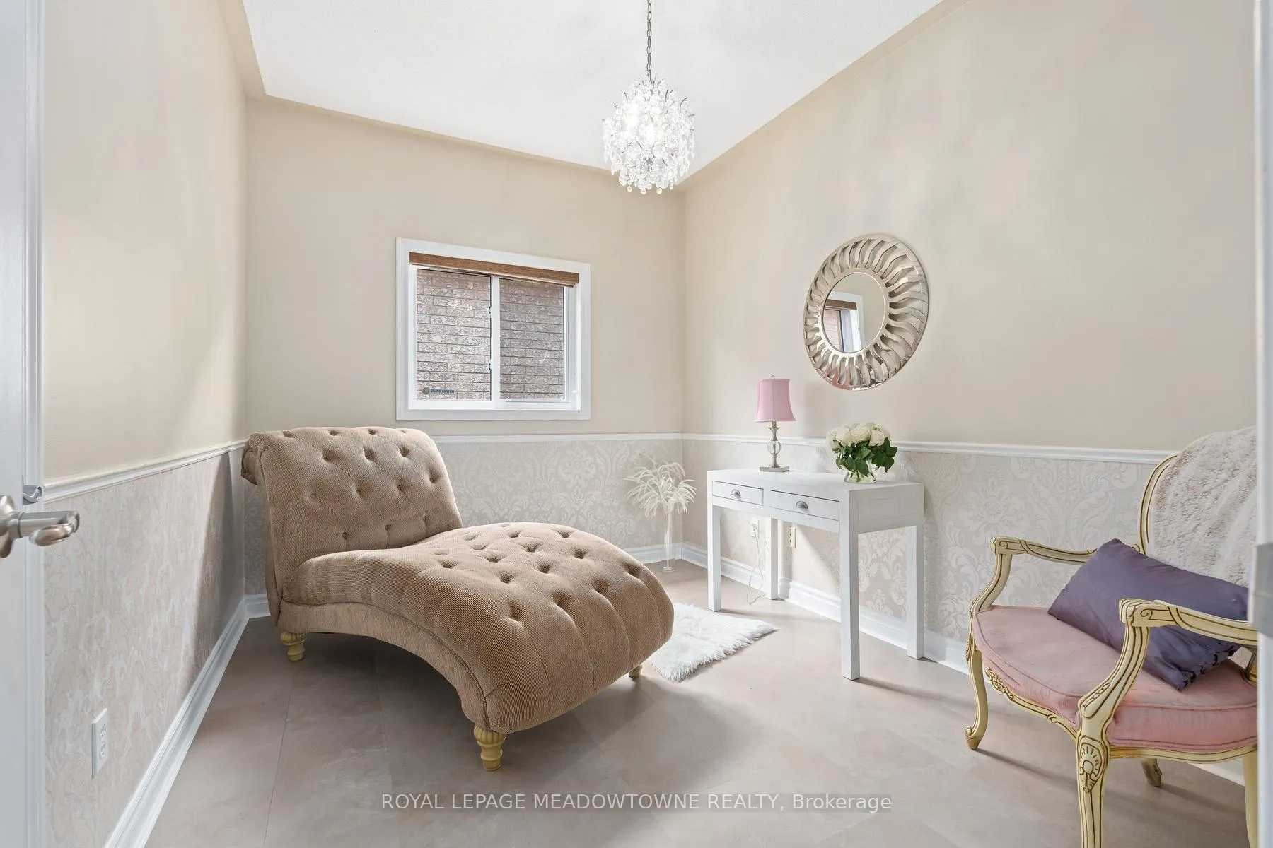 Photo 19 of 22 Berton Boulevard, Halton Hills, Georgetown — HOMEH