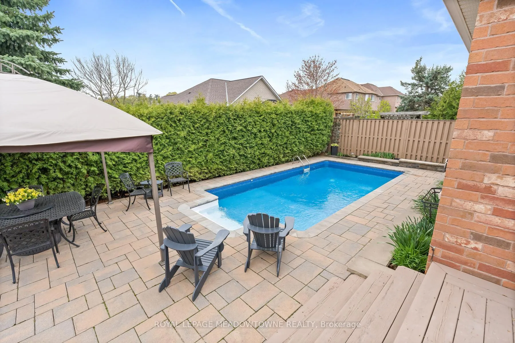 Photo 36 of 22 Berton Boulevard, Halton Hills, Georgetown — HOMEH