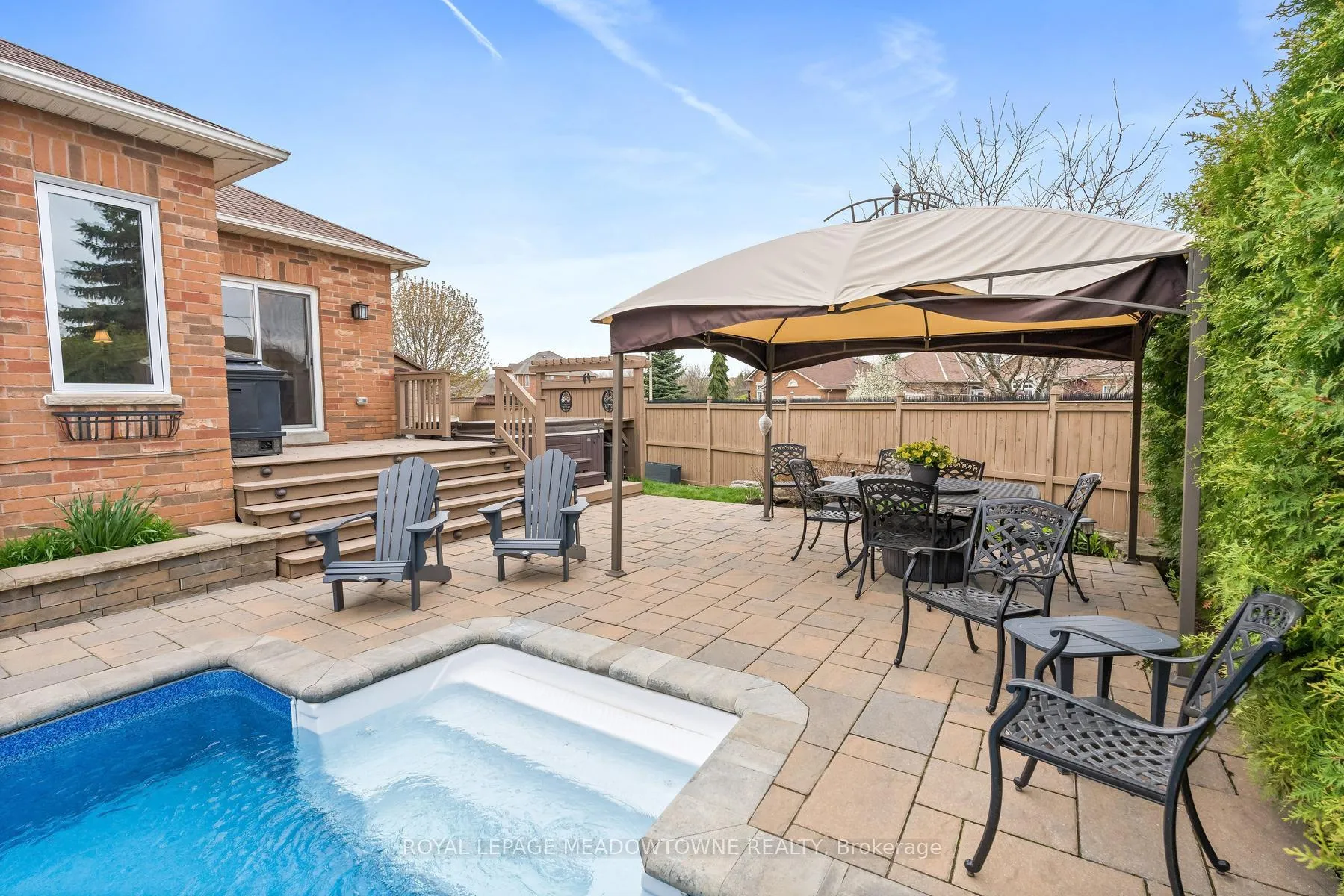 Photo 38 of 22 Berton Boulevard, Halton Hills, Georgetown — HOMEH