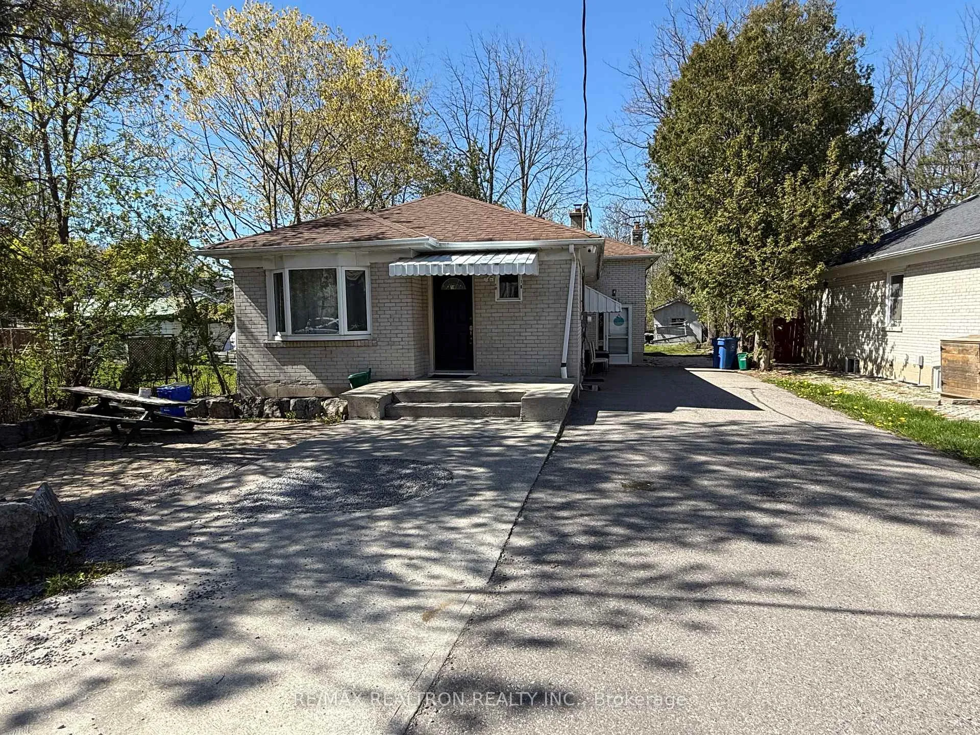 Photo 1 of Unit Main, 18 Irwin Avenue, Aurora, Aurora Village — HOMEH