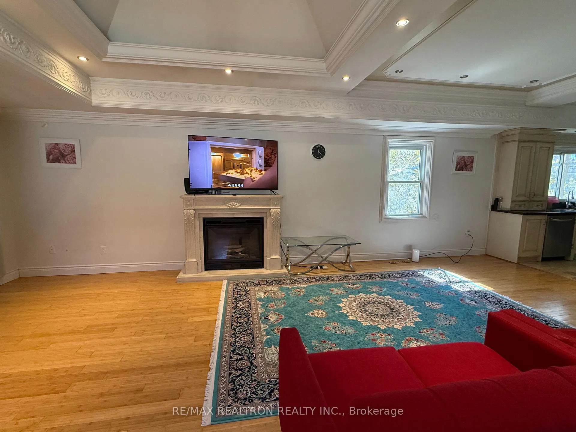 Photo 4 of Unit Main, 18 Irwin Avenue, Aurora, Aurora Village — HOMEH