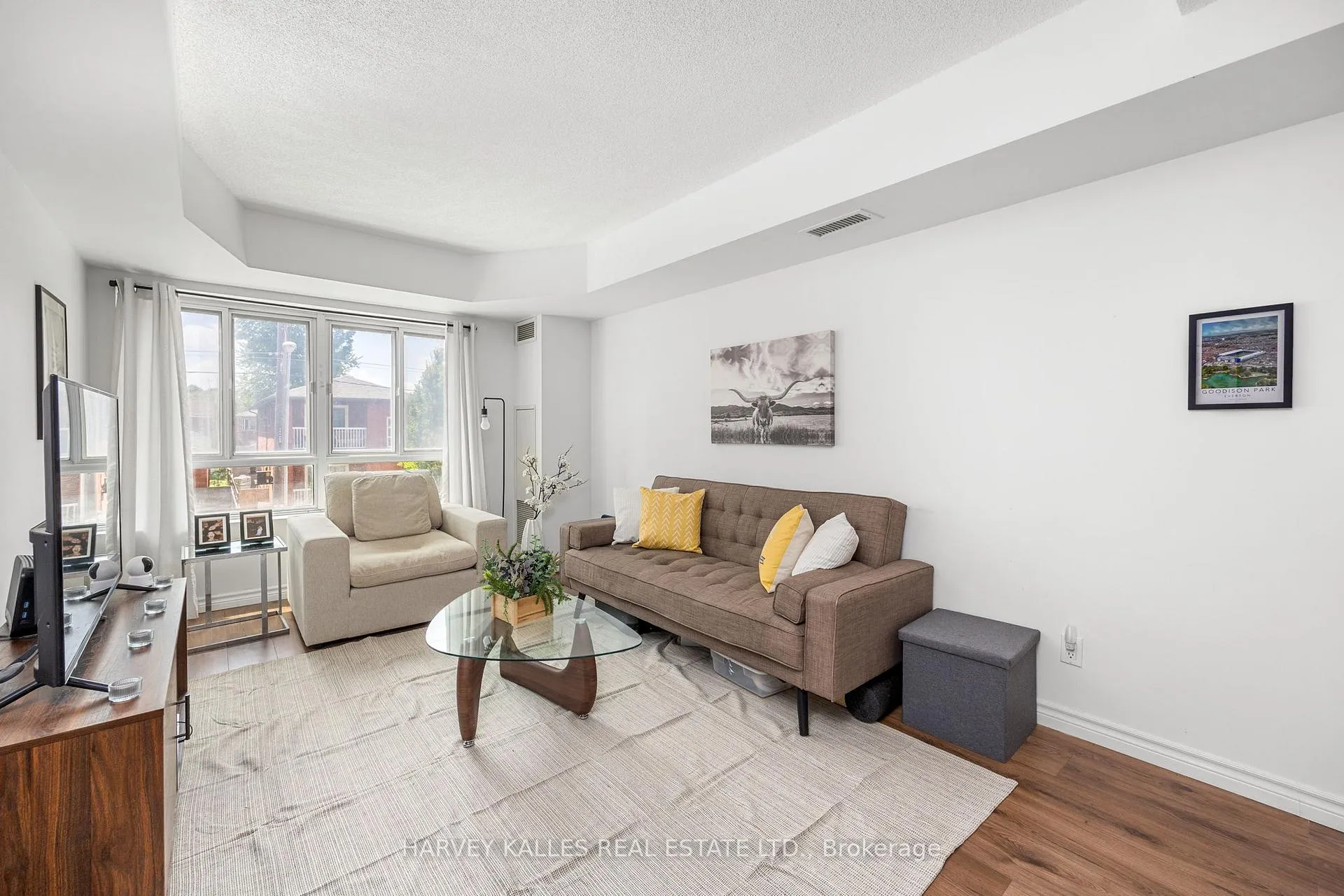 Photo 3 of Unit 212, 15 Maplewood Avenue, Toronto, Humewood-Cedarvale — HOMEH