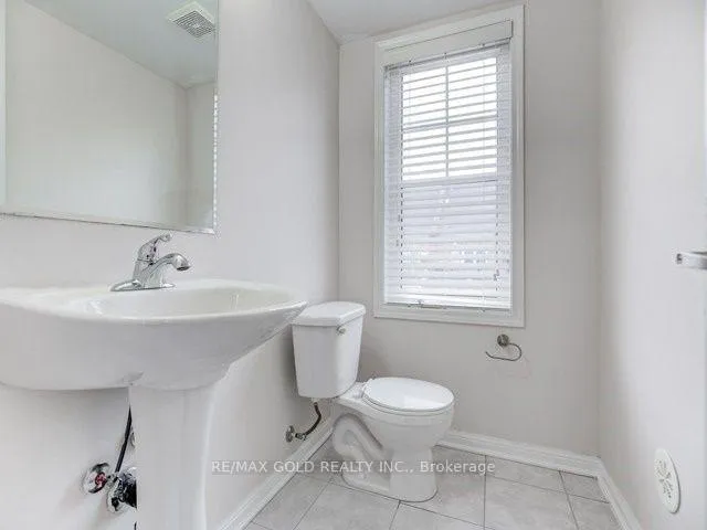 Photo 6 of 19 Portsdown Road, Brampton, Northwest Brampton — HOMEH