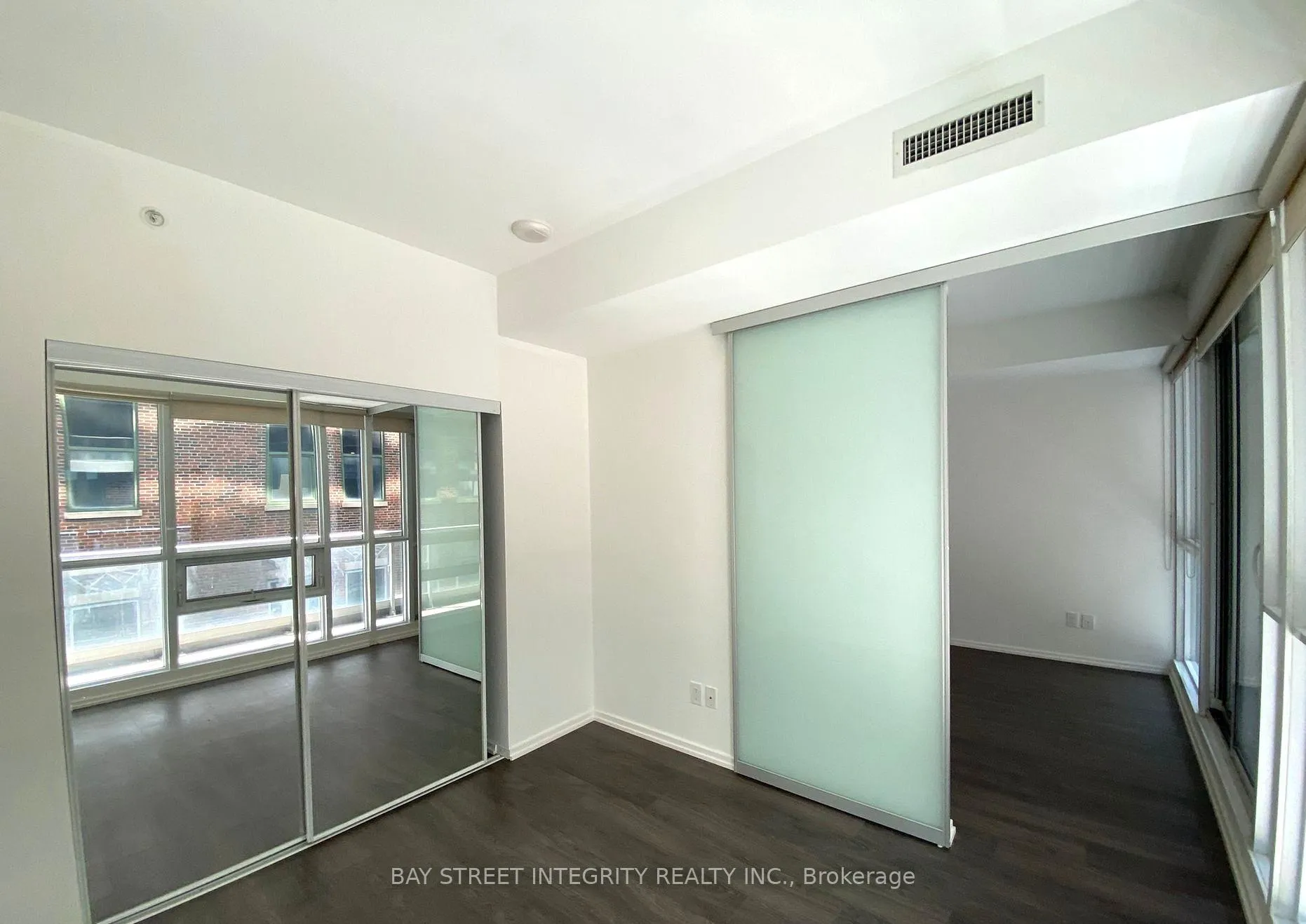 Photo 8 of Unit 1909, 70 Temperance Street, Toronto, Bay Street Corridor — HOMEH
