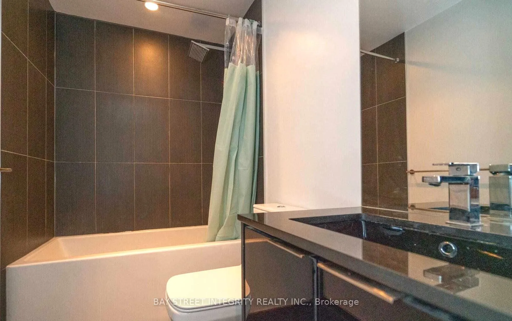 Photo 10 of Unit 1909, 70 Temperance Street, Toronto, Bay Street Corridor — HOMEH