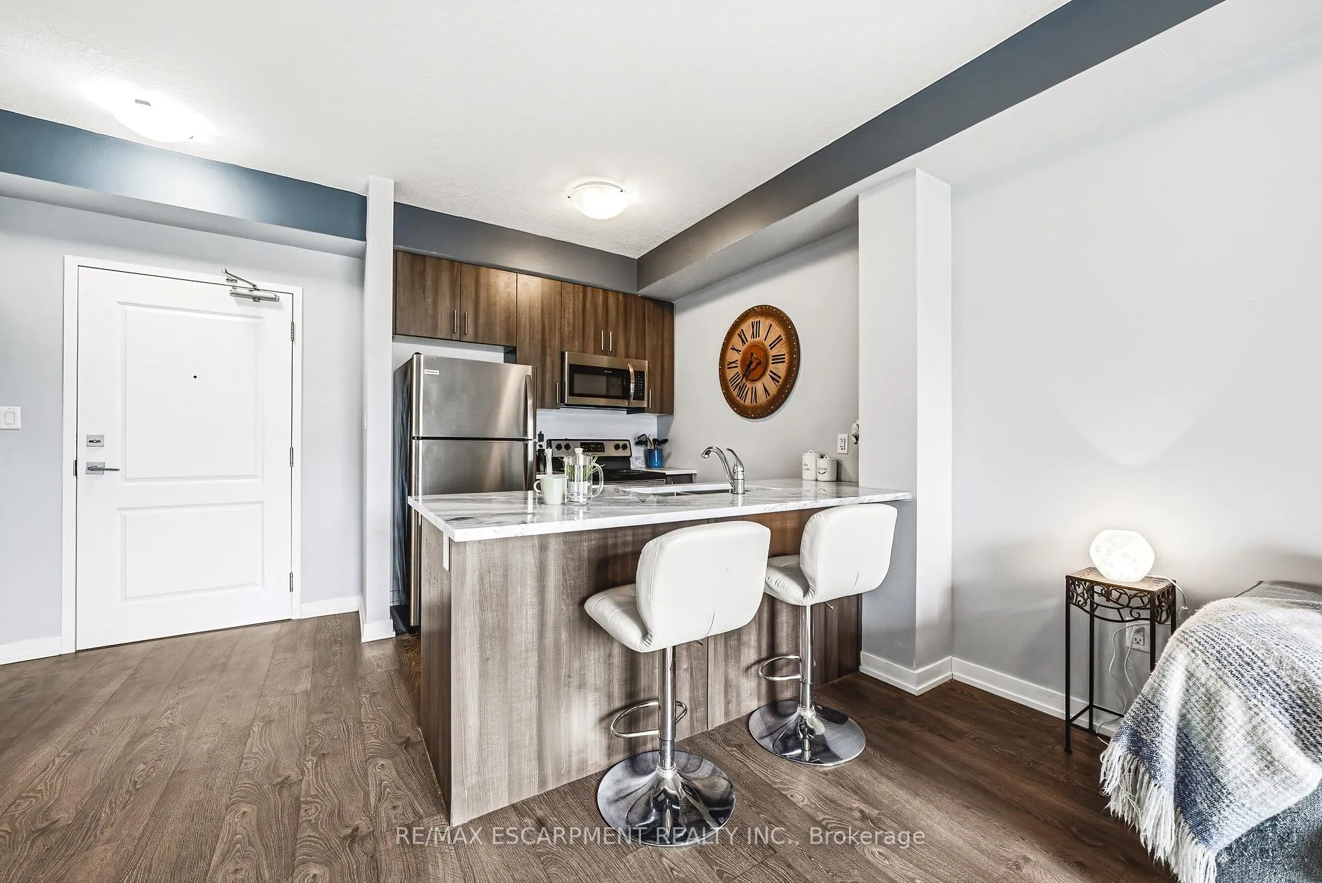 Photo 4 of Unit 134, 125 Shoreview Place, Hamilton, Lakeshore — HOMEH