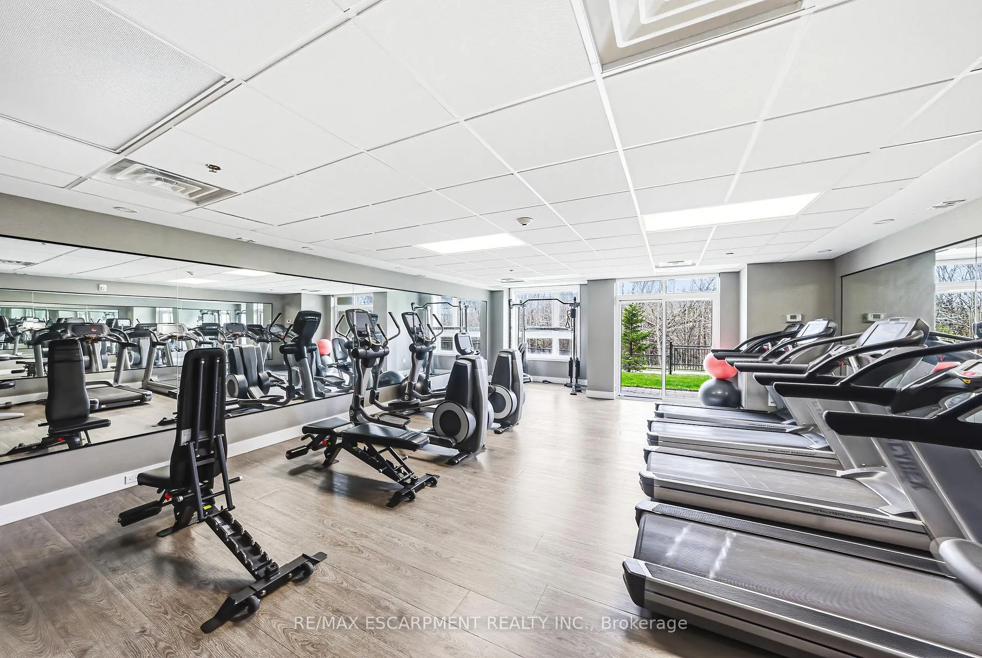 Photo 16 of Unit 134, 125 Shoreview Place, Hamilton, Lakeshore — HOMEH