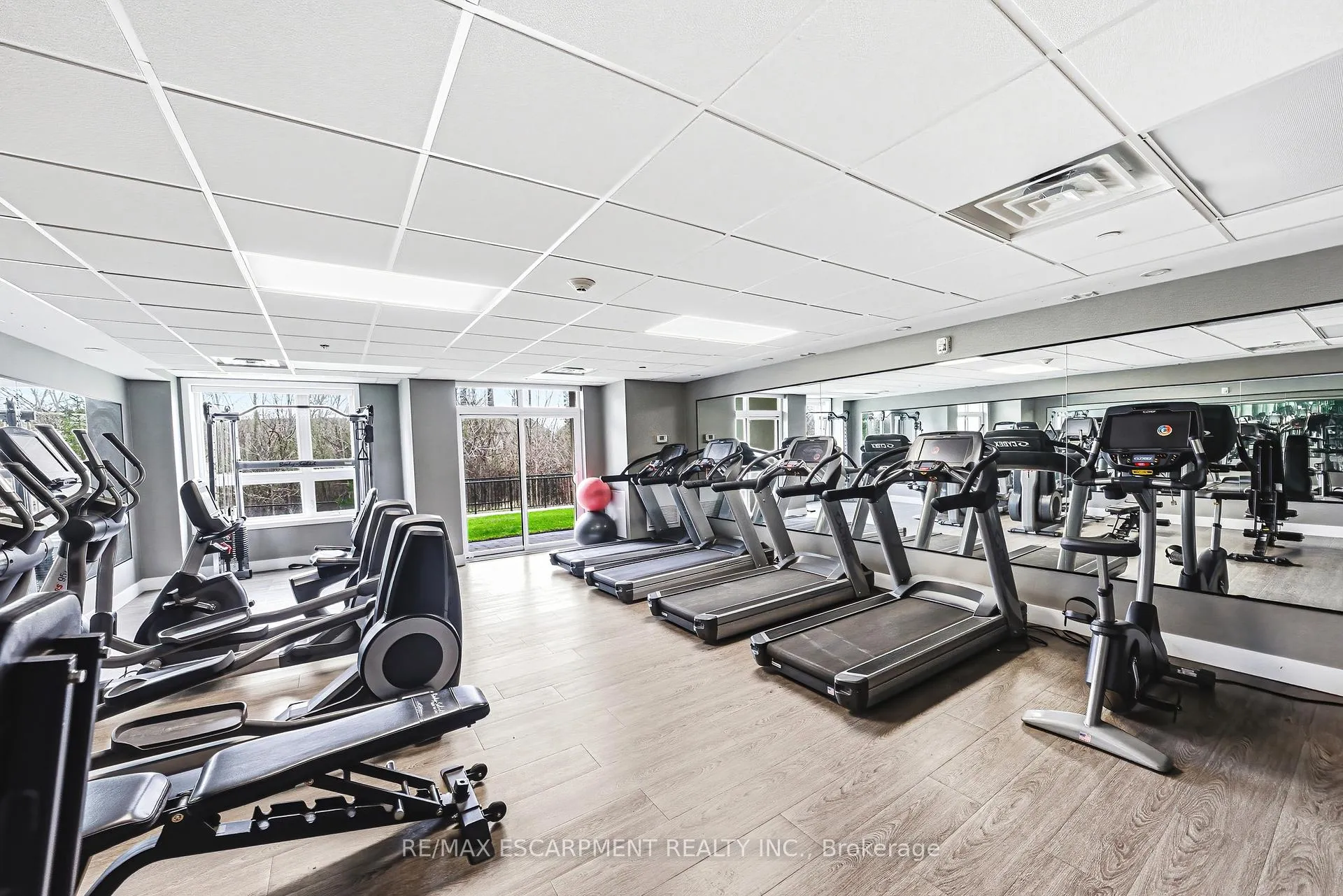 Photo 17 of Unit 134, 125 Shoreview Place, Hamilton, Lakeshore — HOMEH
