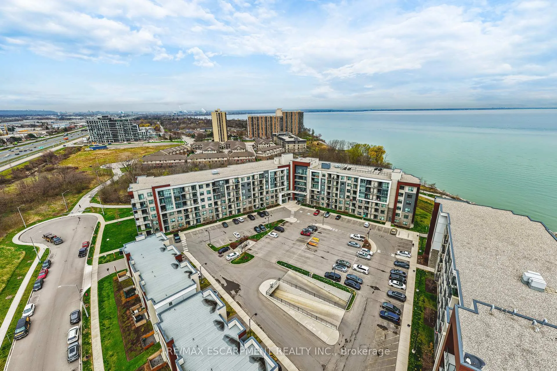 Photo 25 of Unit 134, 125 Shoreview Place, Hamilton, Lakeshore — HOMEH