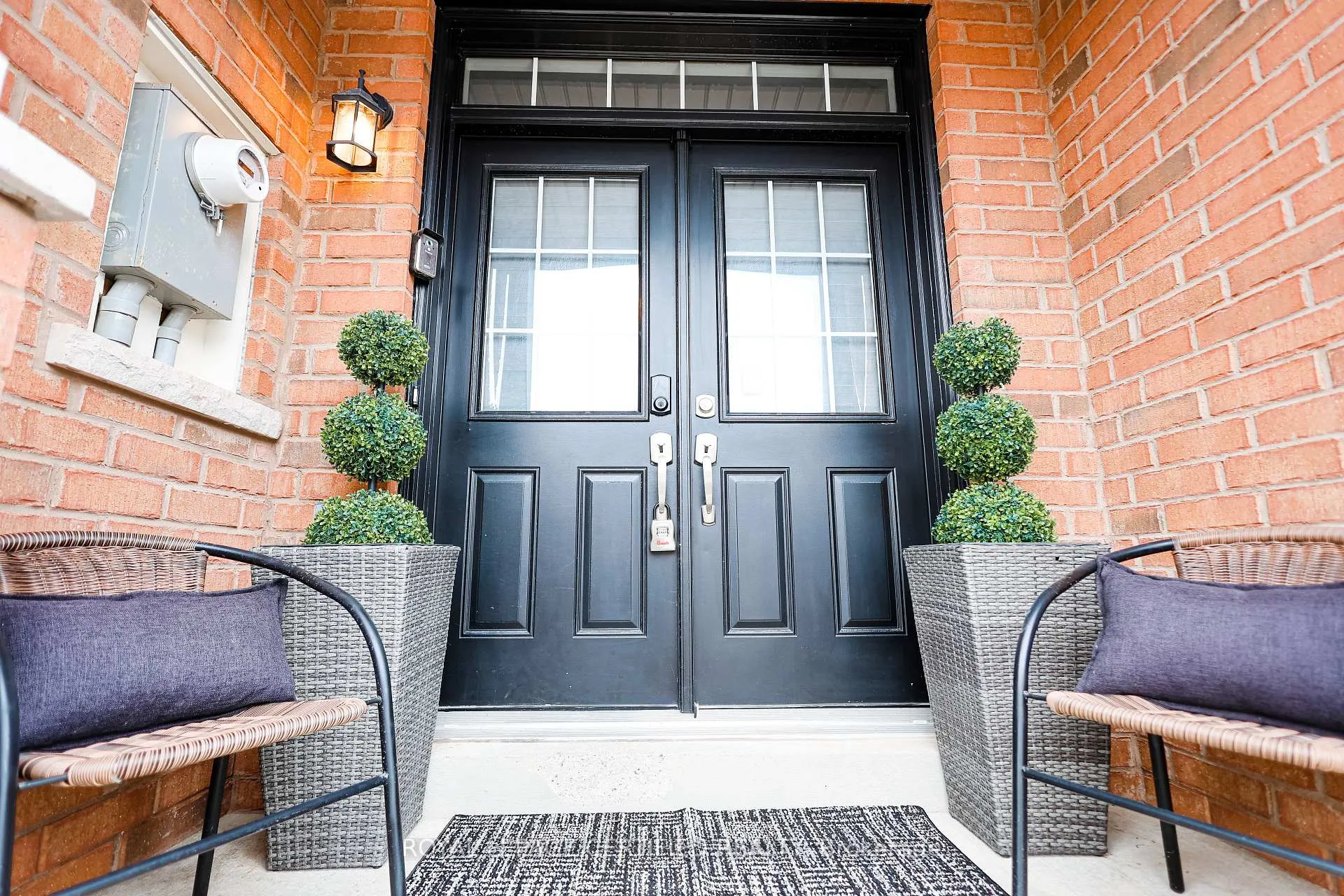 Photo 2 of 28 Kilrea Way, Brampton, Credit Valley — HOMEH