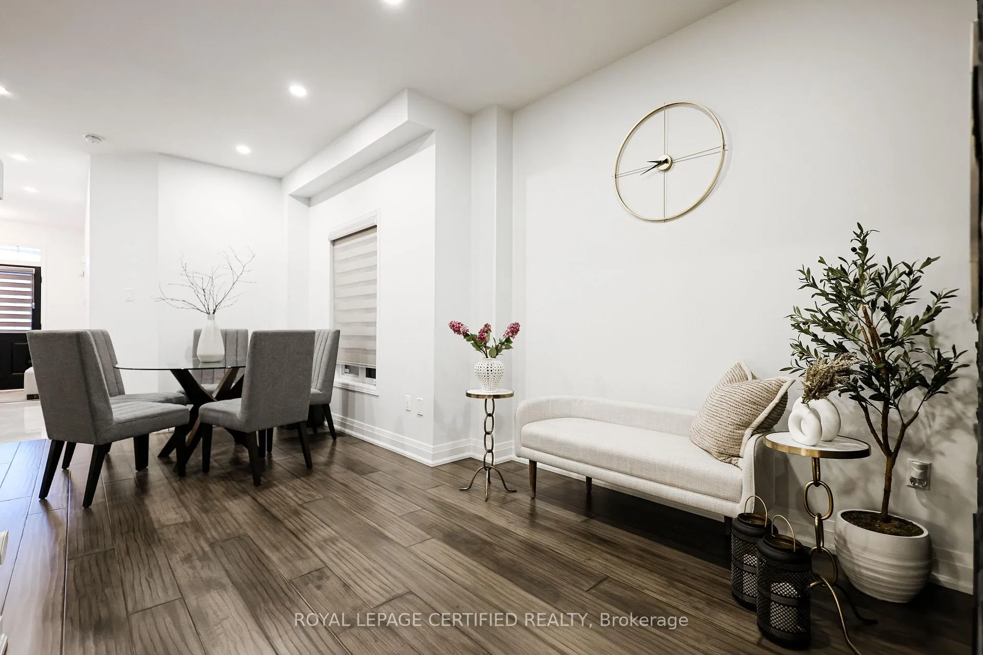 Photo 7 of 28 Kilrea Way, Brampton, Credit Valley — HOMEH