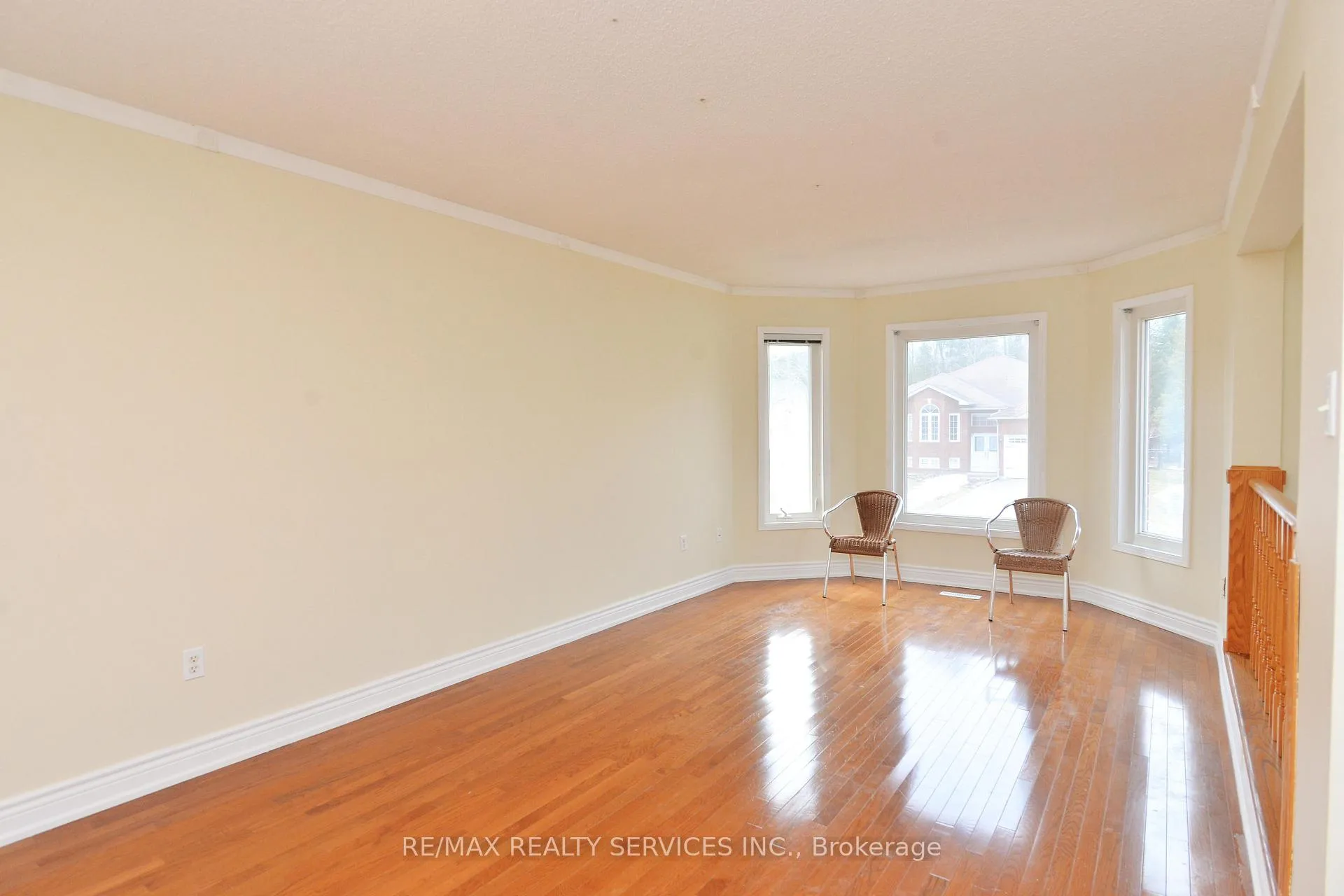 Photo 9 of 7 Bush Crescent, Wasaga Beach — HOMEH