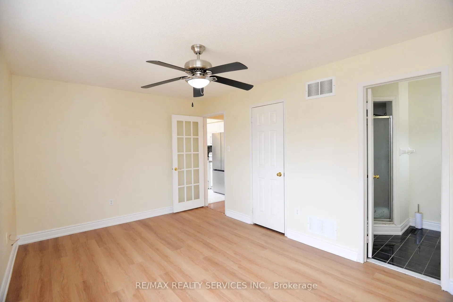 Photo 18 of 7 Bush Crescent, Wasaga Beach — HOMEH